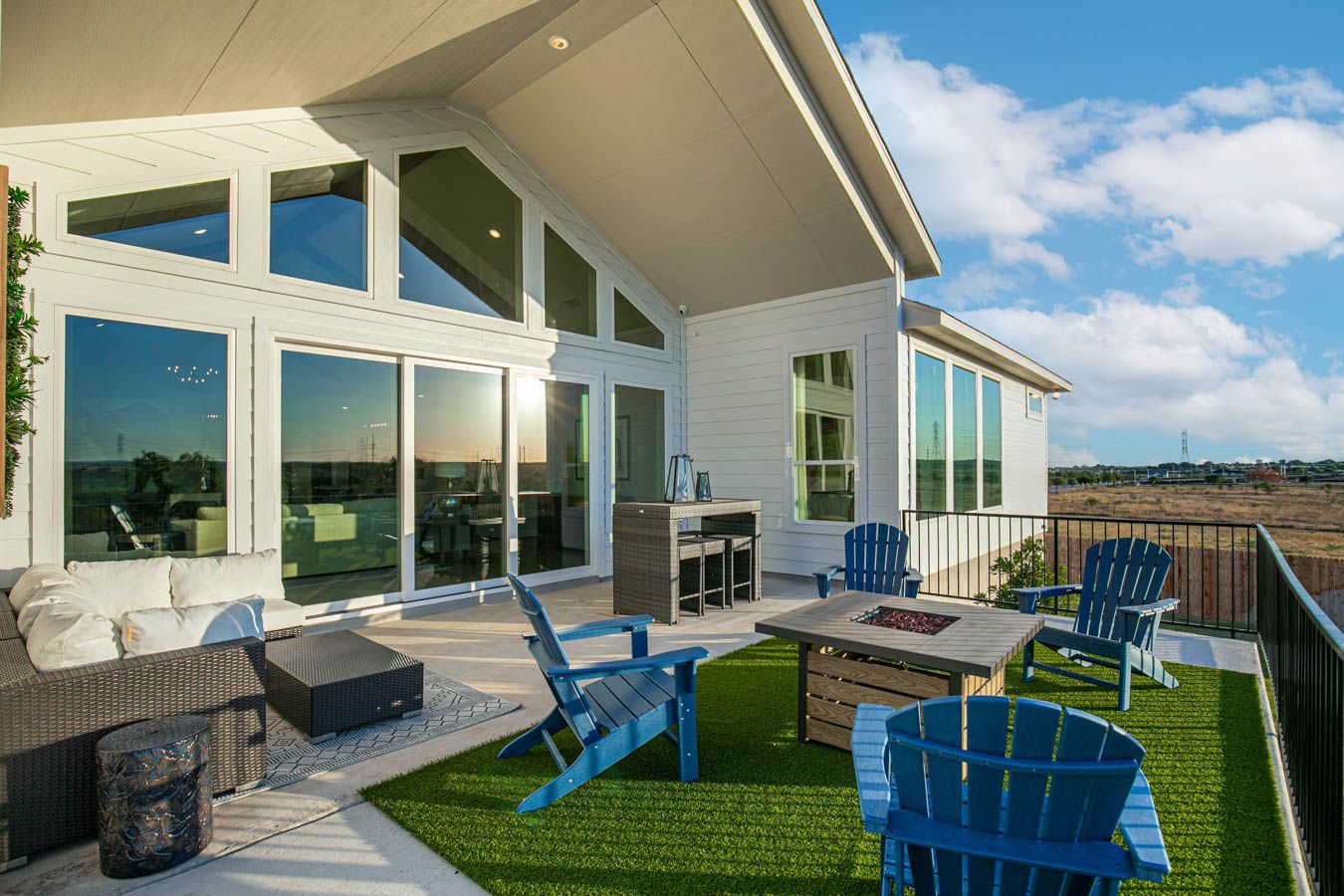 4405 Buckle Bnd. Marion, TX 78124