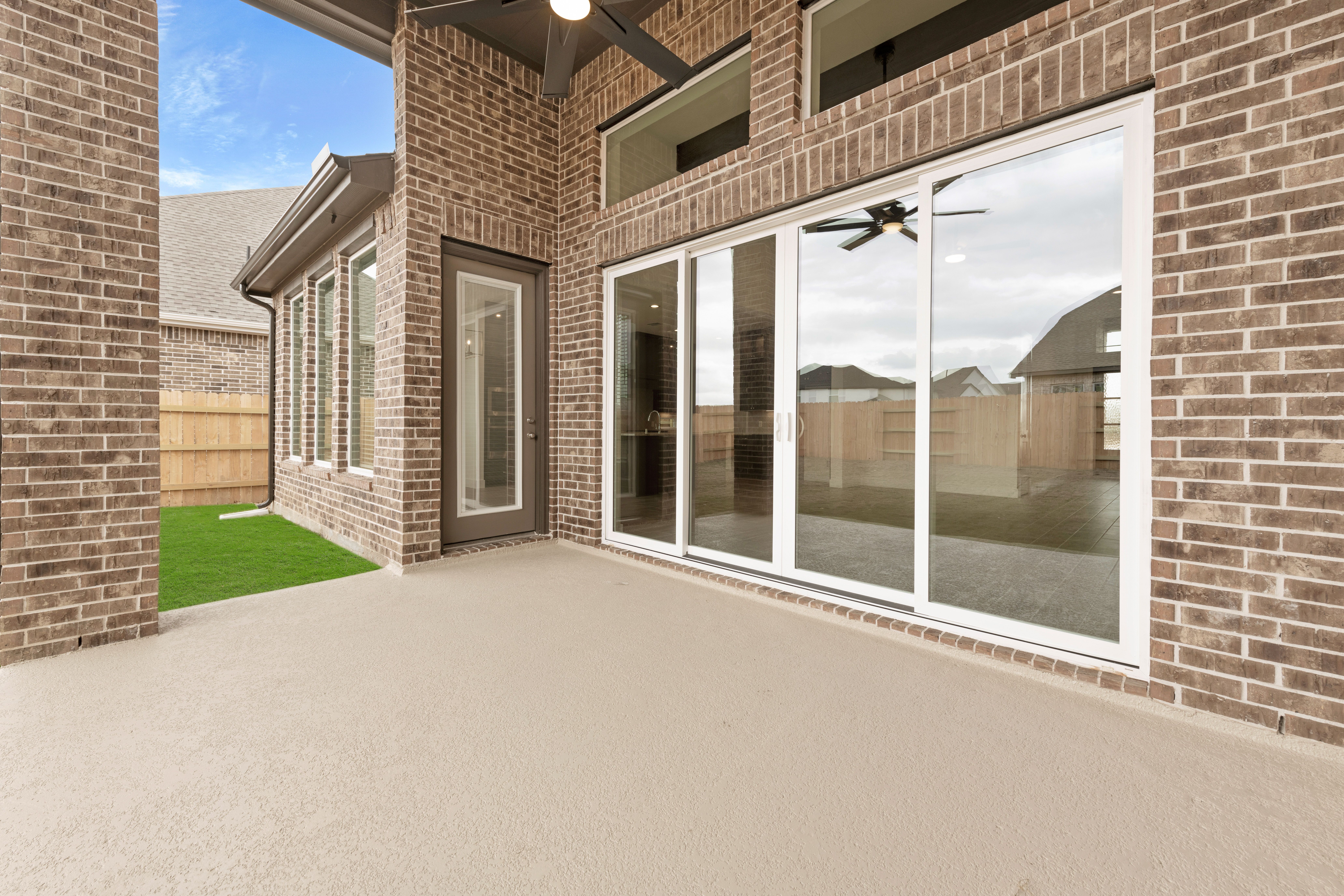 429 Canvasback Way. Waller, TX 77484