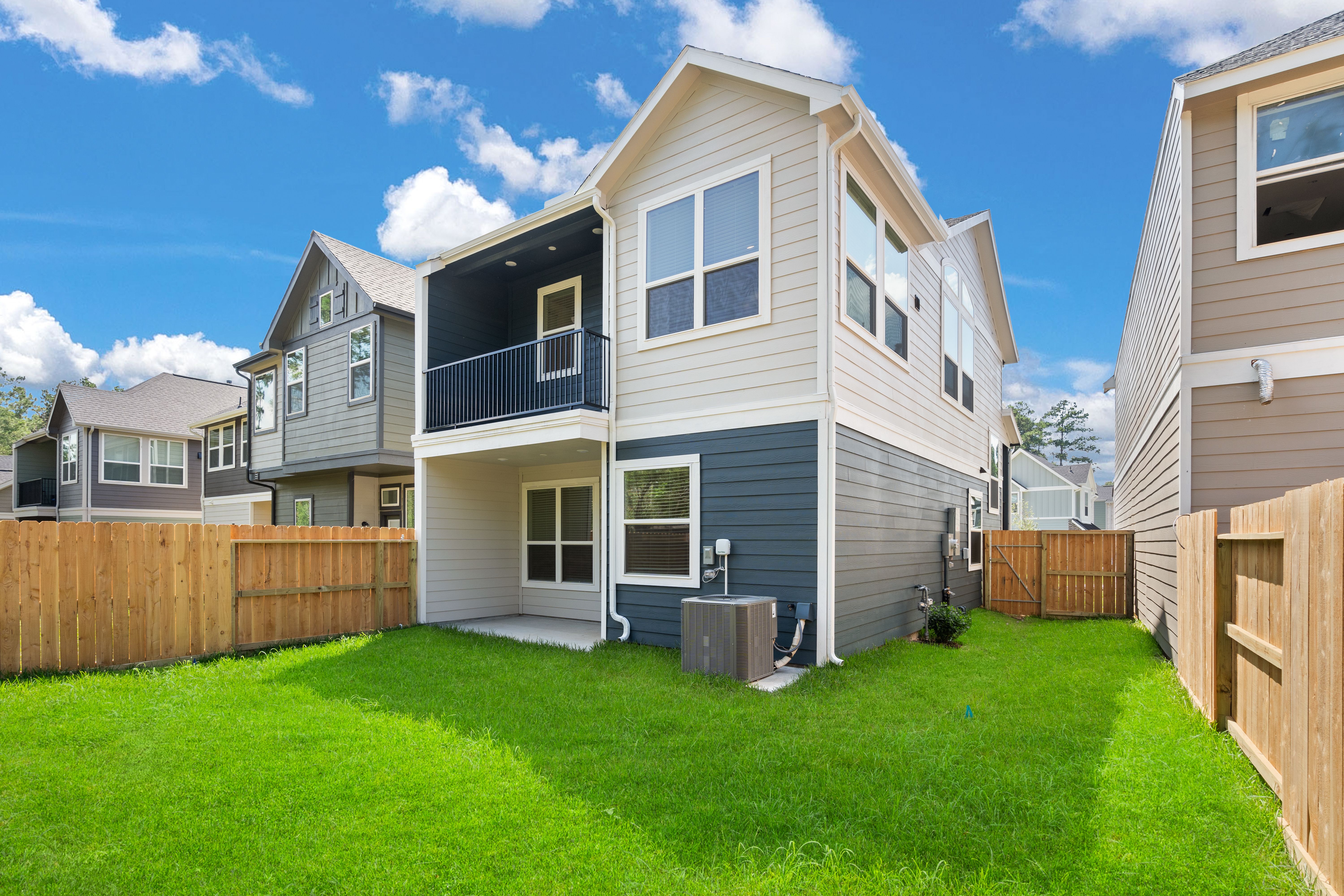 2820 East Park Hill Court. Stafford, TX 77477