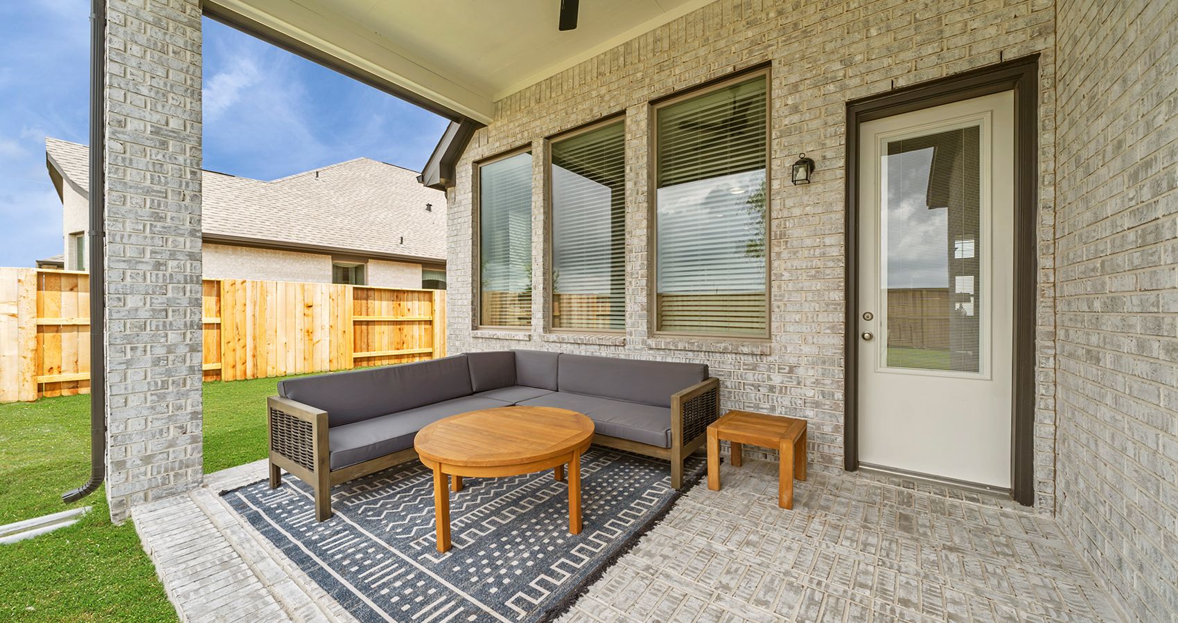 15331 Le Reve Lane. Conroe, TX 77302