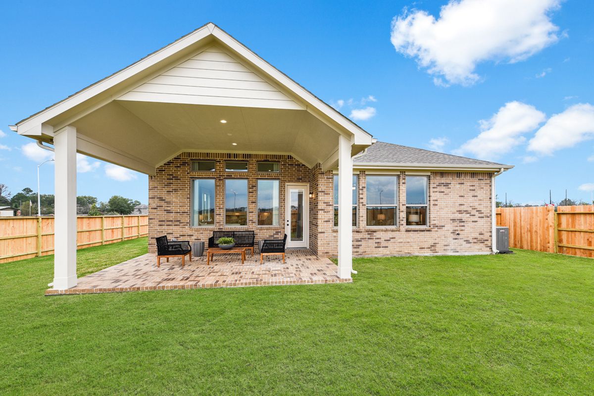 North Teralyn Hills Drive. Willis, TX 77318