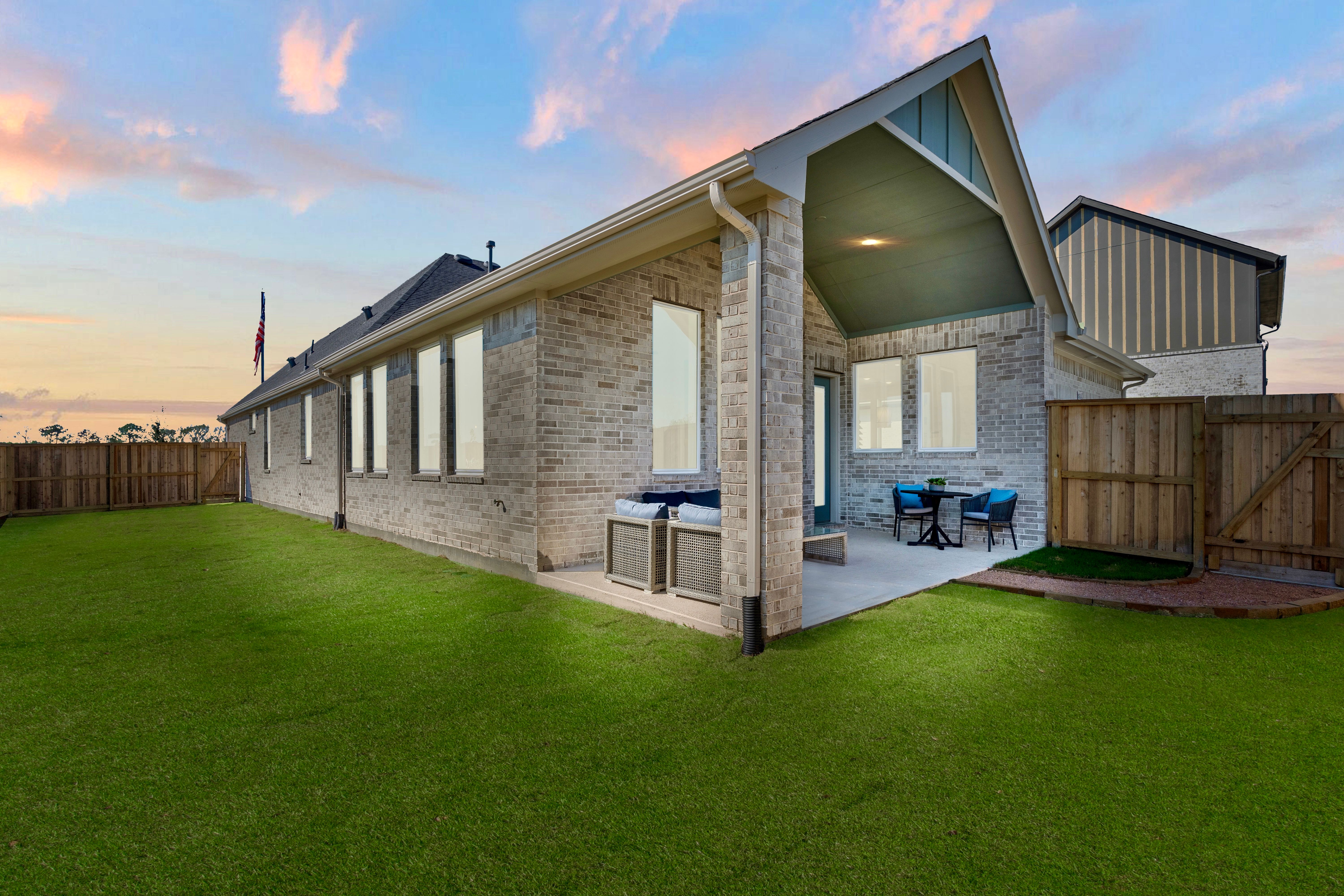 11922 Rice View Dr. Mont Belvieu, TX 77523