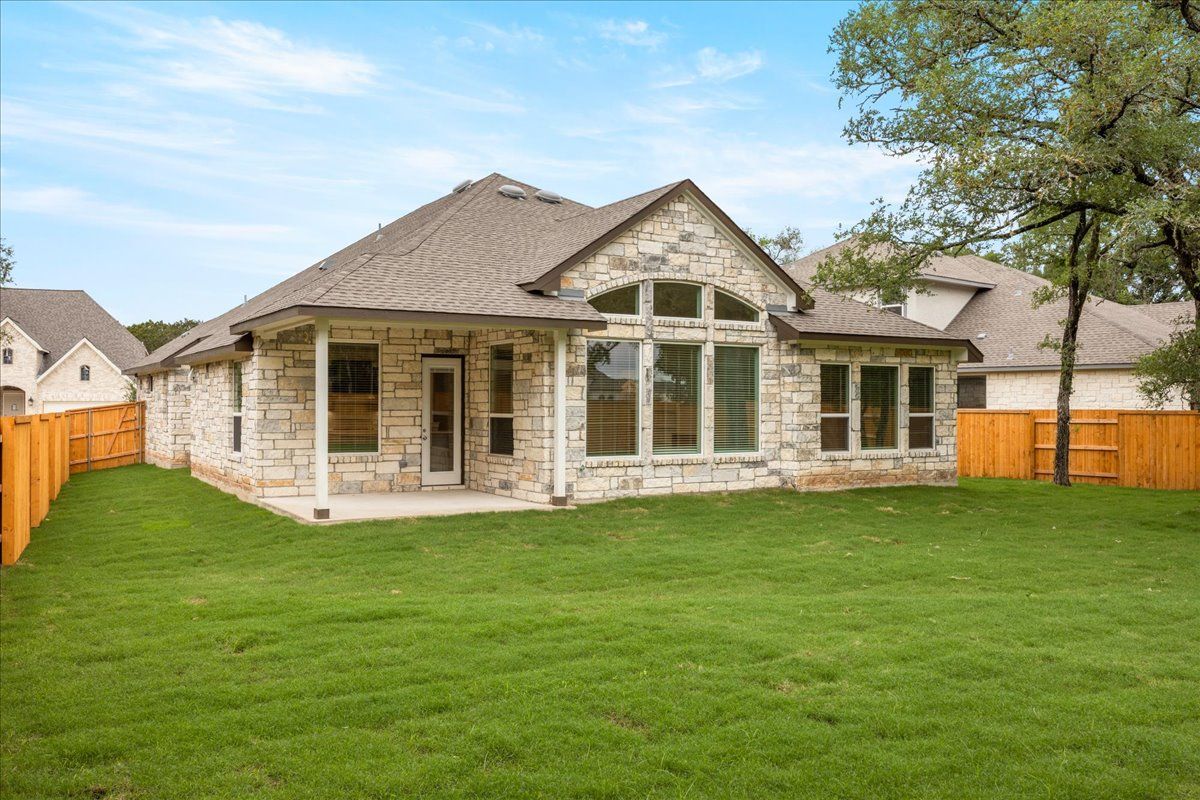 100 Ridgewell Loop. Georgetown, TX 78633