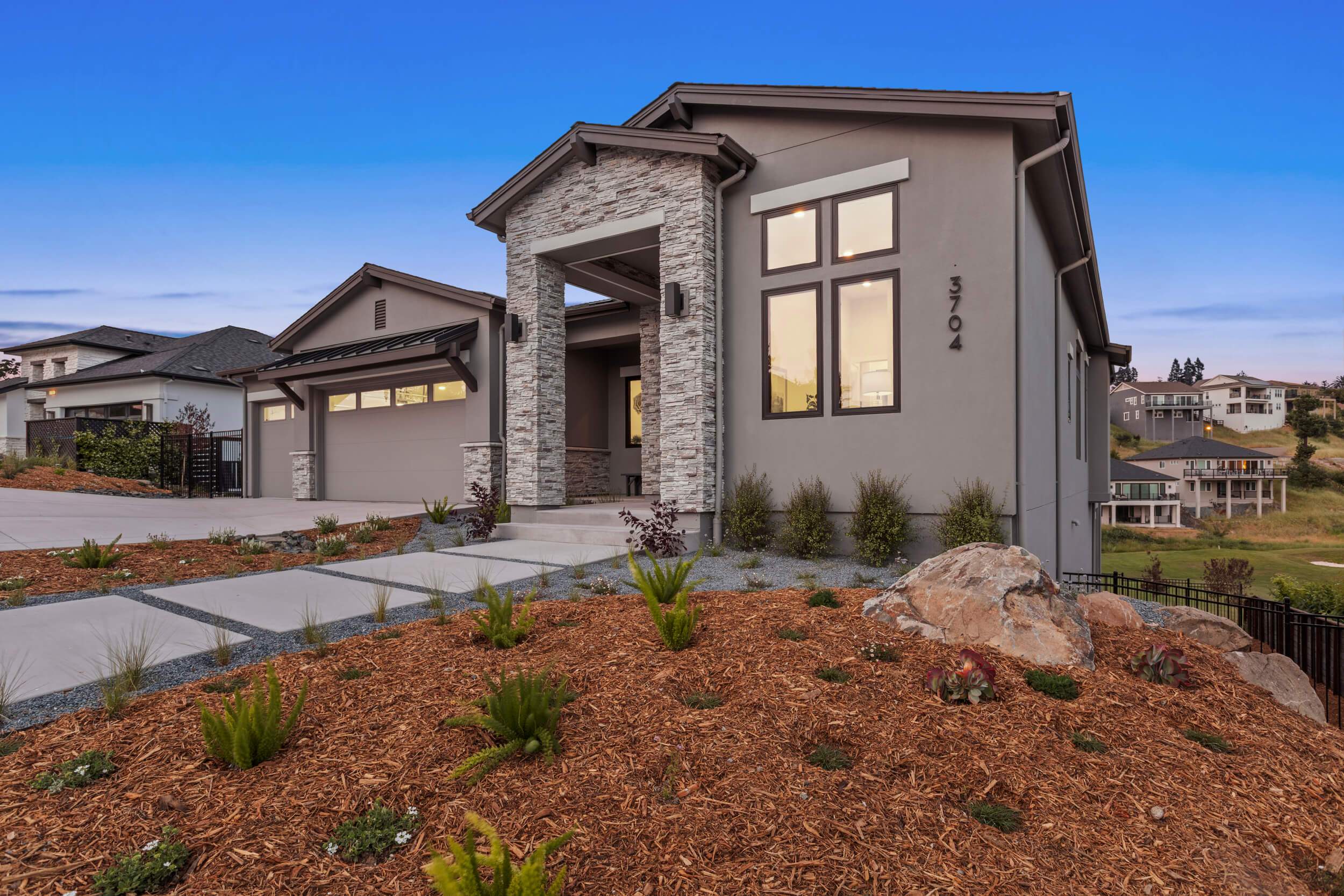 3704 Llyn Glaslyn Place (Plan 40)