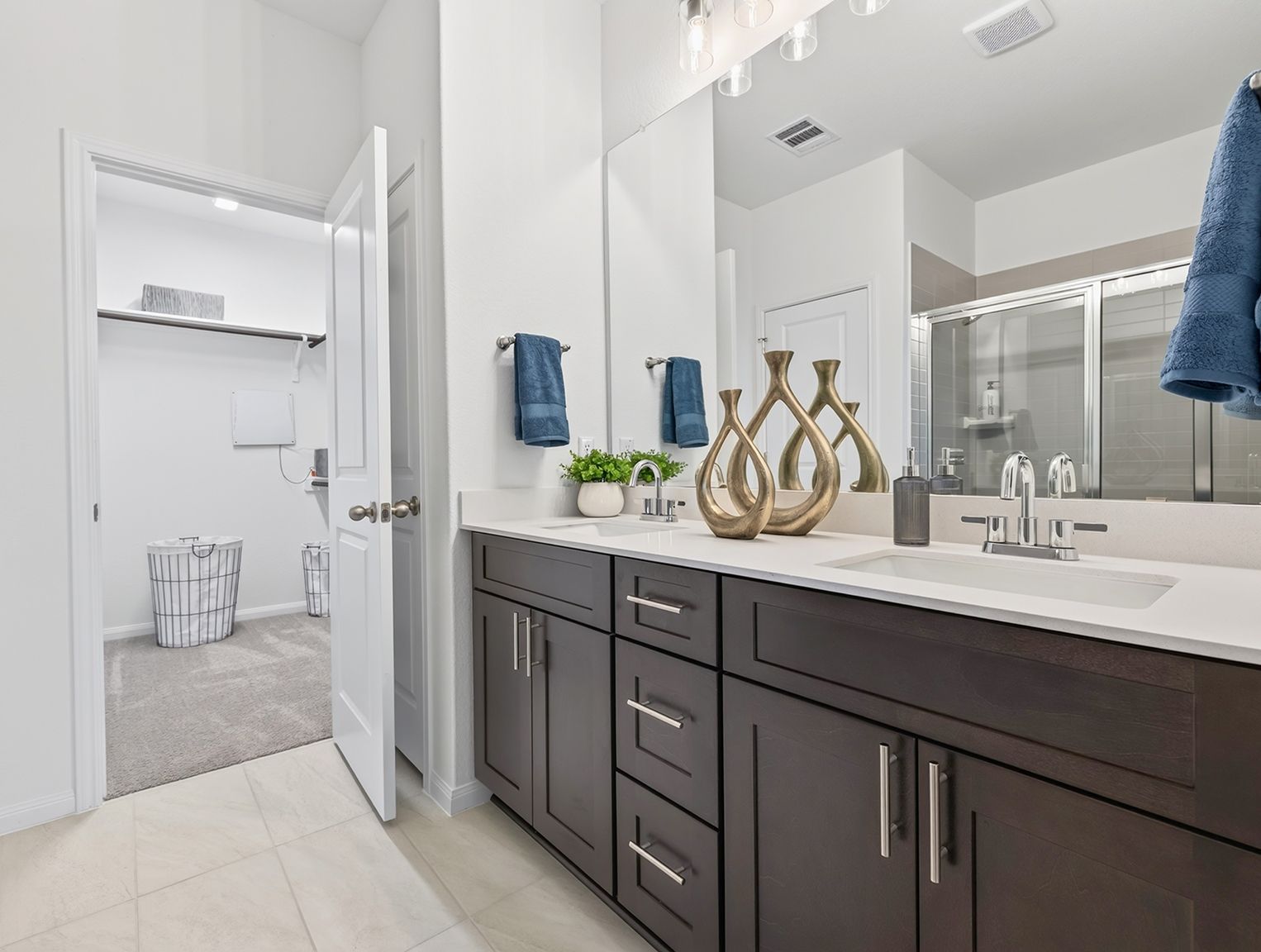 Plan 1582 Townhome Owner Bath Vanity