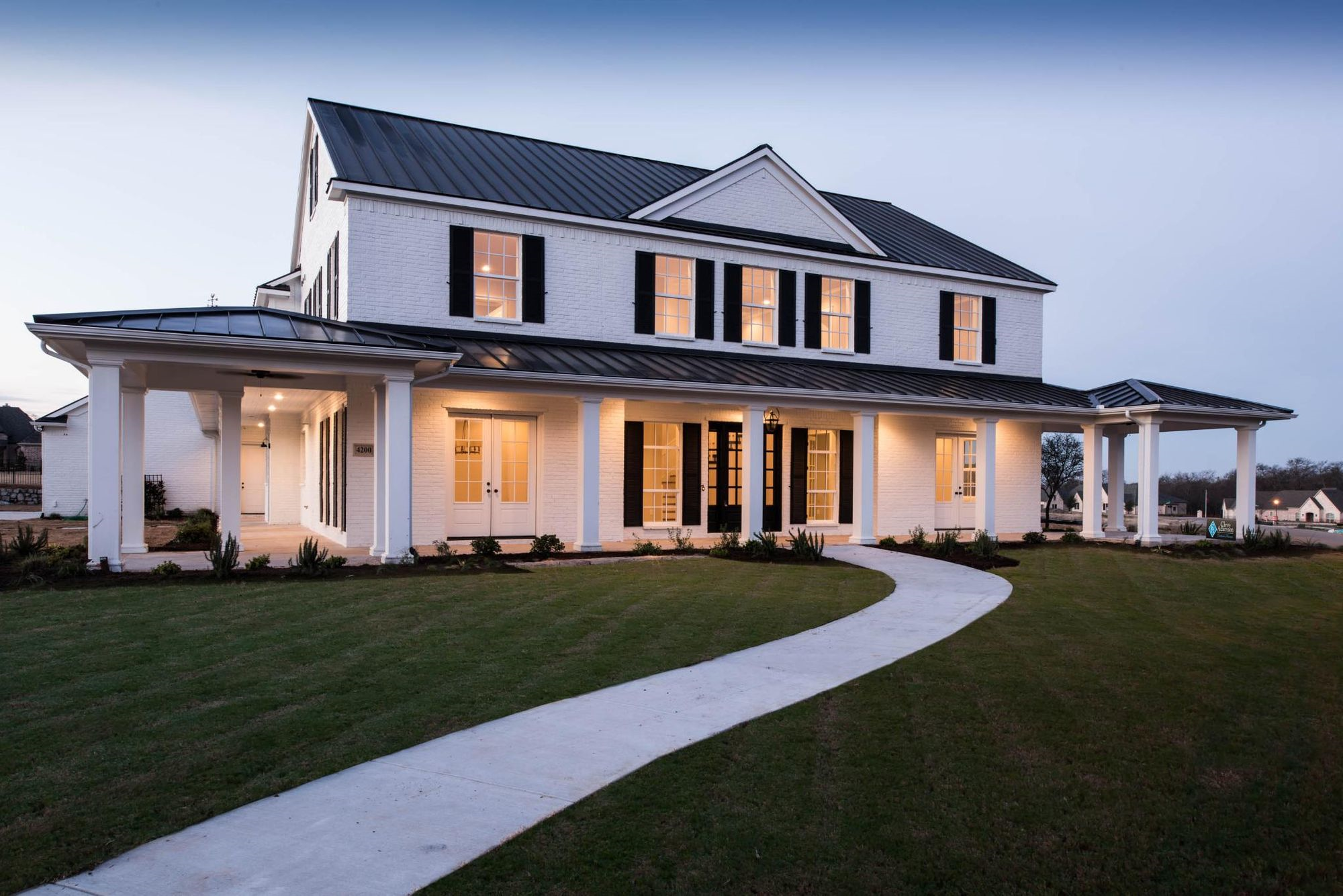casa en Cleve Adamson Custom Homes por Cleve Adamson Custom Homes