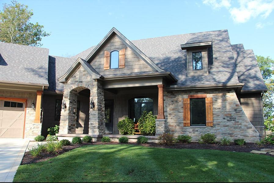 casa en Colonial Homes Inc por Colonial Homes Inc