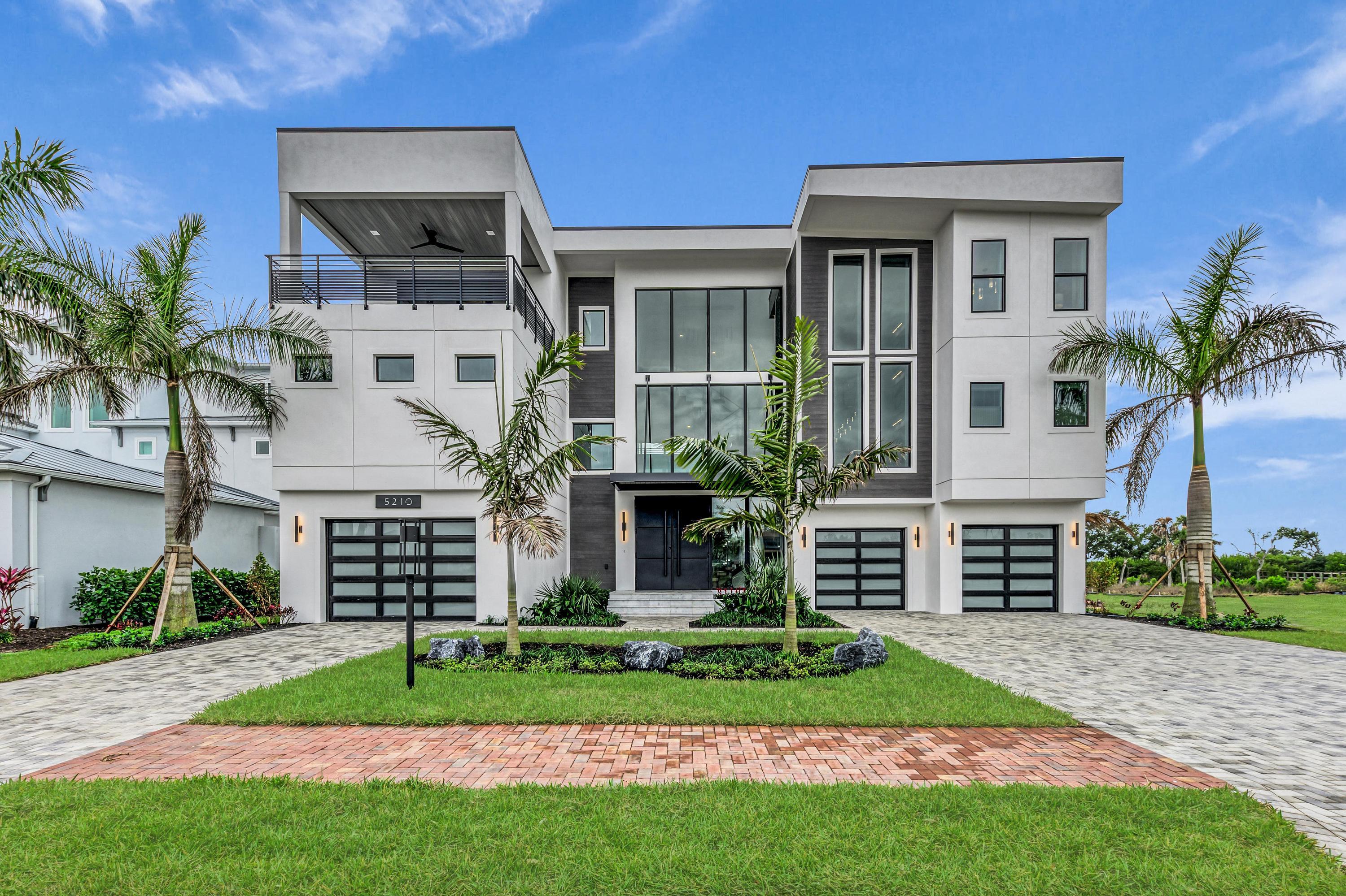 Exuma - Legends Bay: Bradenton, Florida - Medallion Home