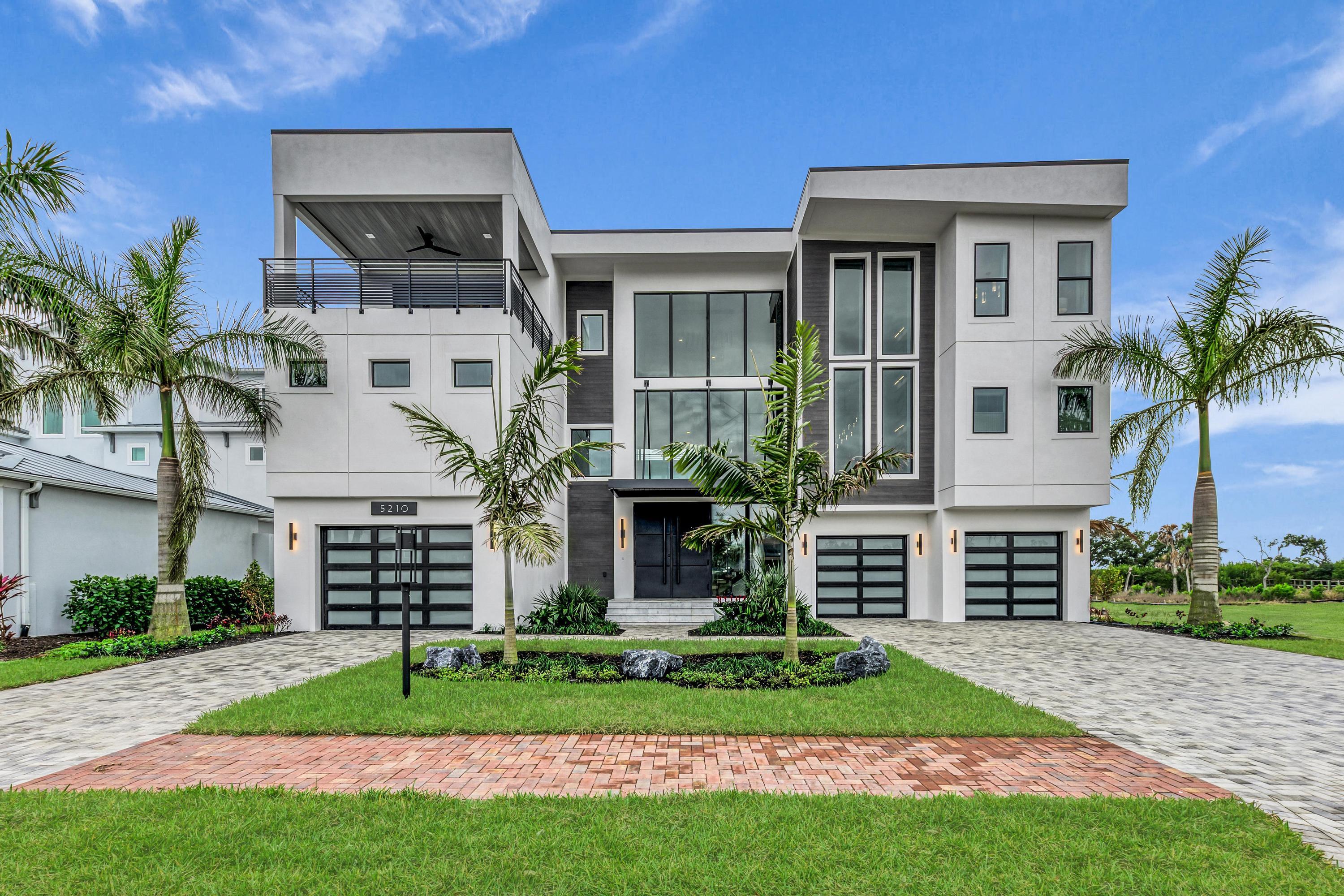 Exuma - Legends Bay: Bradenton, Florida - Medallion Home