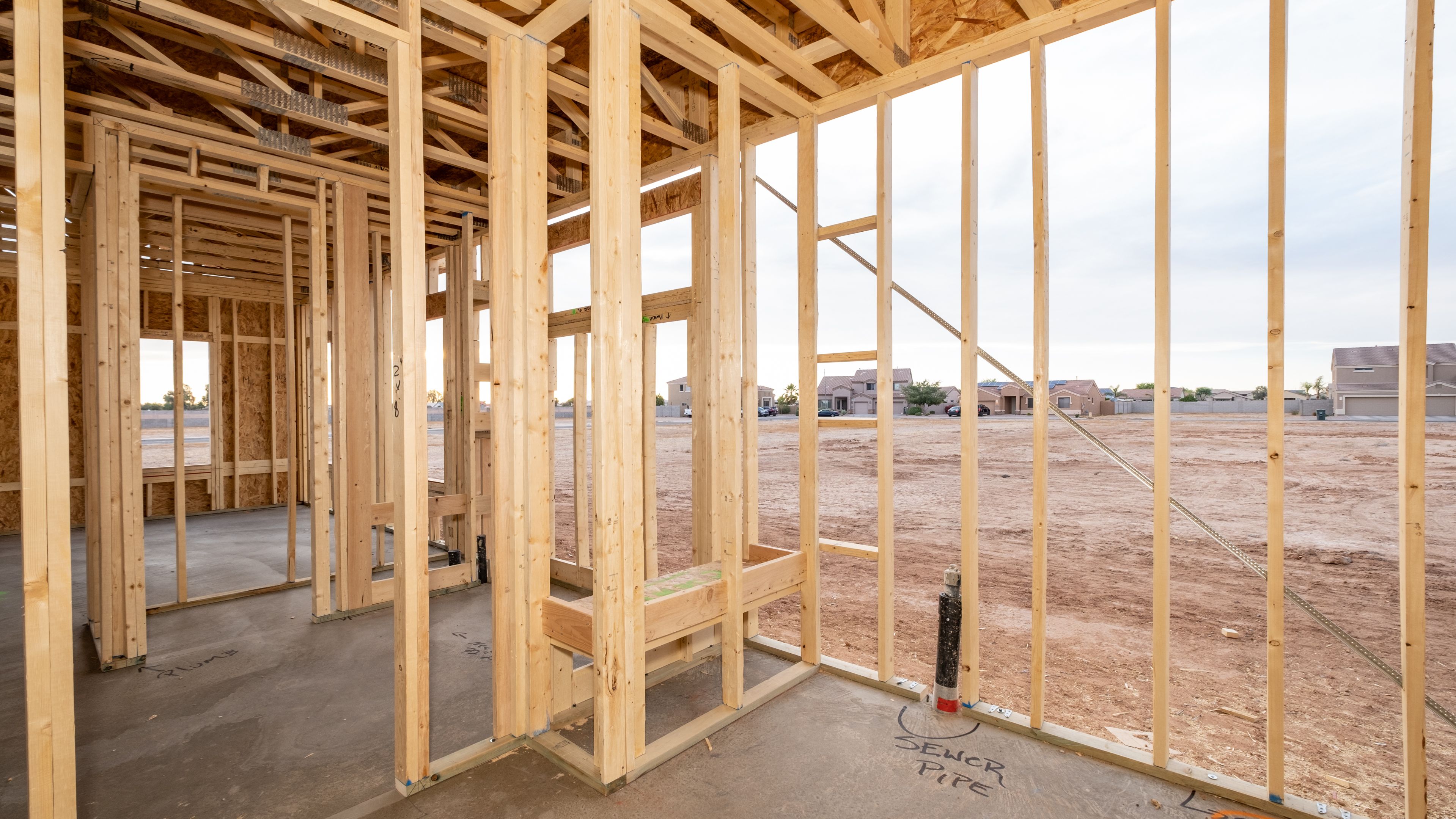 Radiance Primary Walk-in Closet