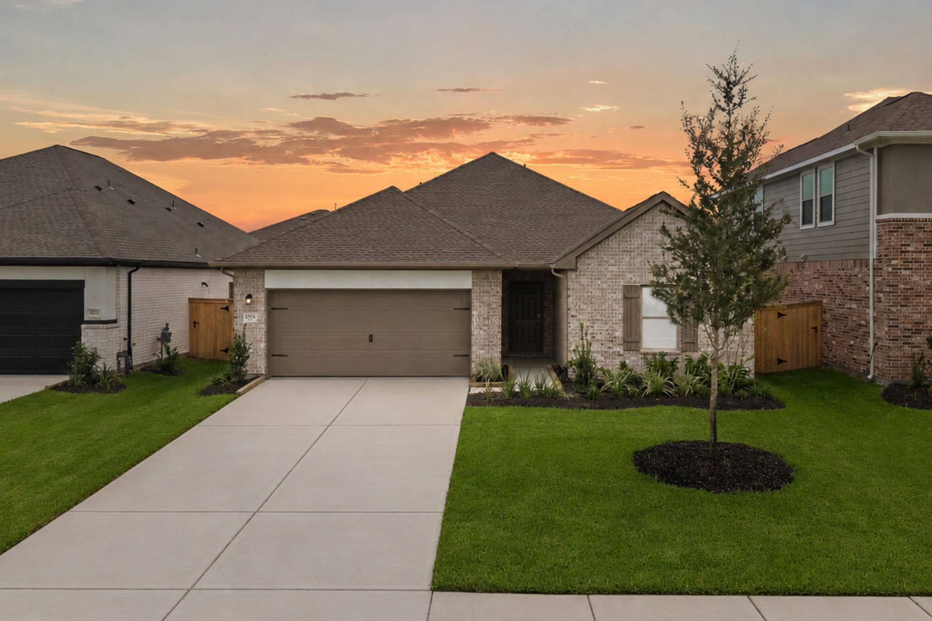Upton - Windrose Green: Angleton, Texas - Coventry Homes