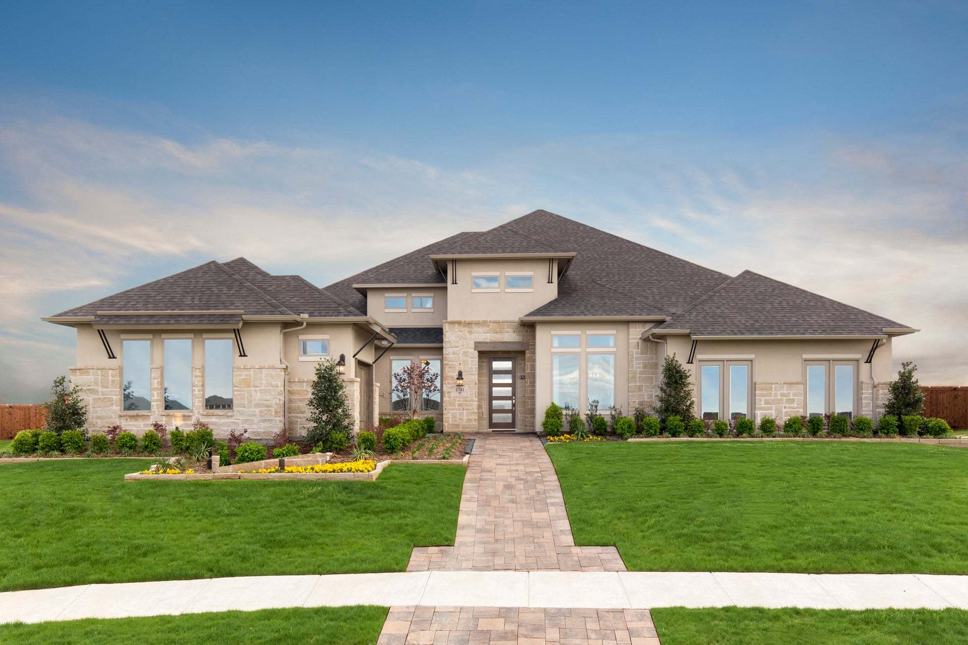 Double L Ranch por Coventry Homes en Austin Texas