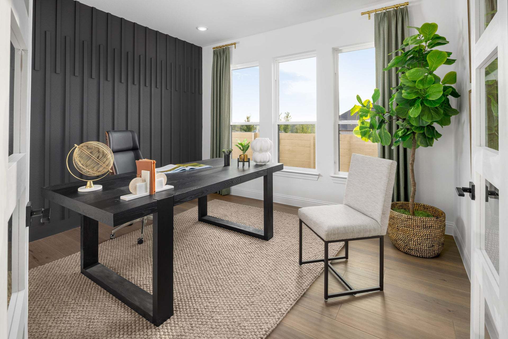 DAL_Painted Tree_Bandera_4051 Attwater St2