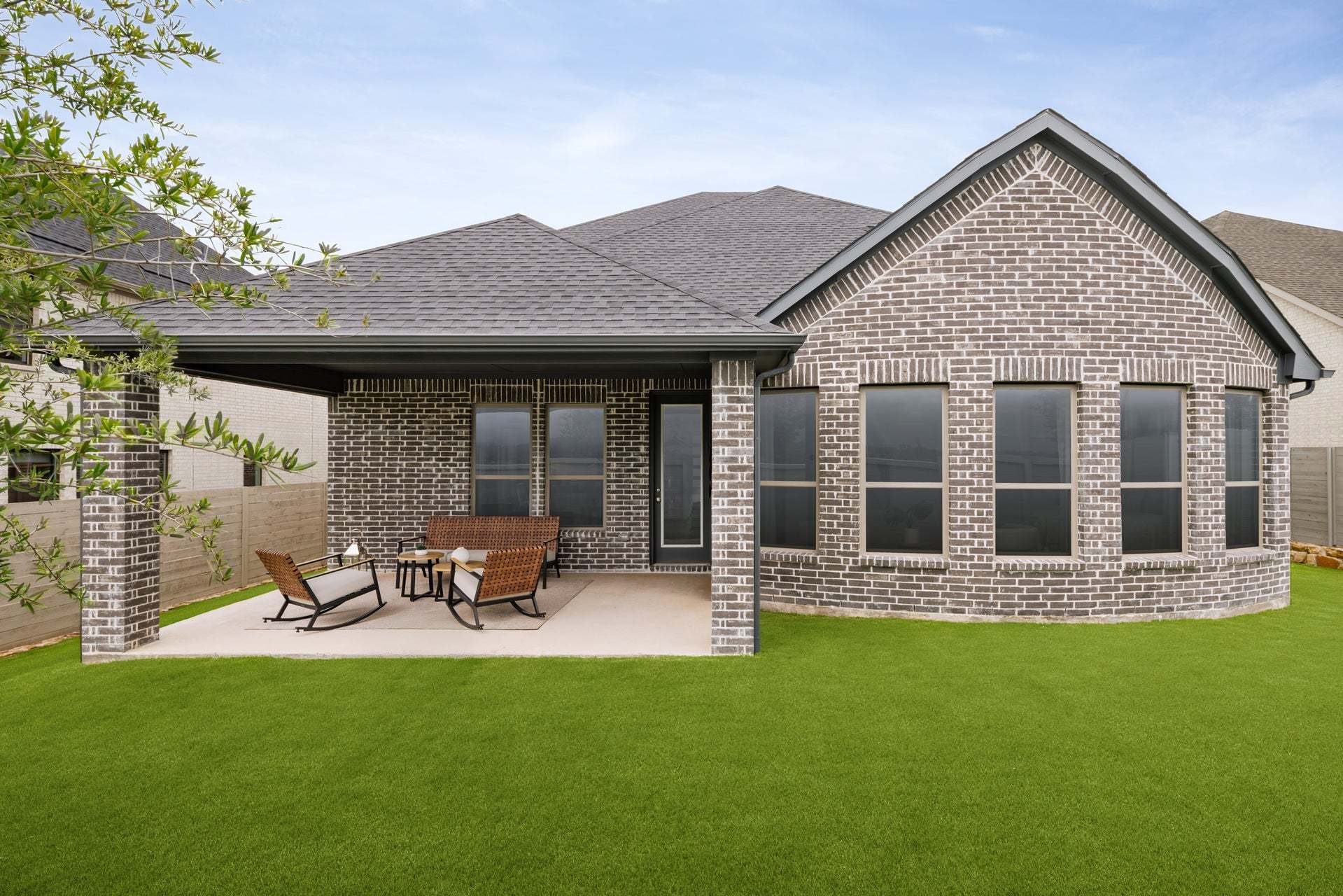 DAL_Painted Tree_Easton_4013 Attwater St16