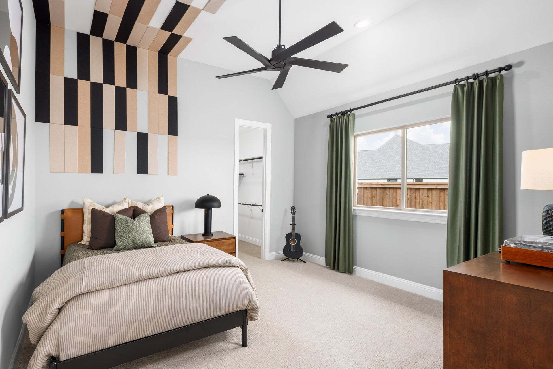 DAL_Myrtle_Creek_Crockett_239 Wintergrass Dr