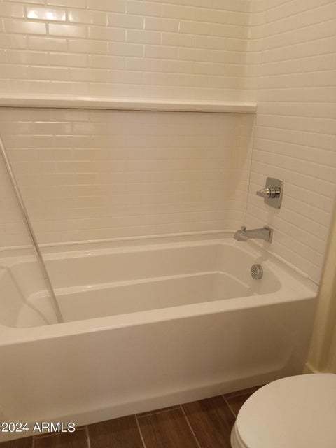 Tub/shower Combo