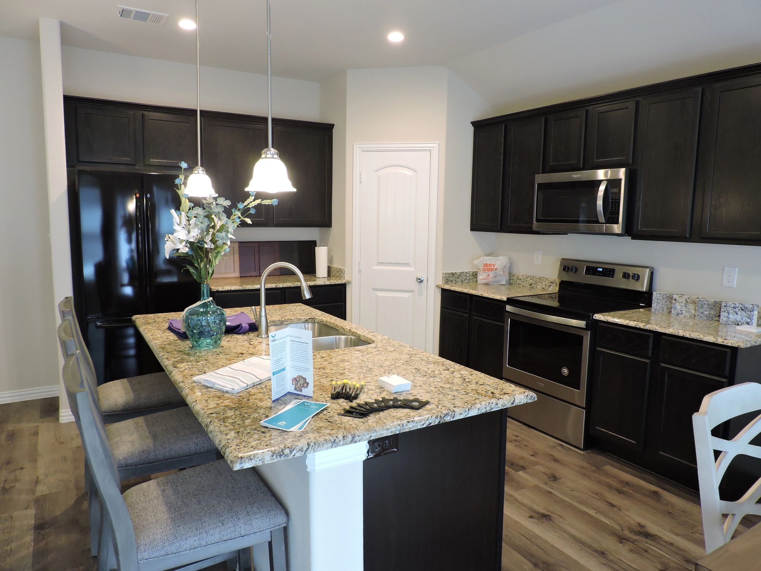 casa en Crest Homes, LLC por Crest Homes, LLC