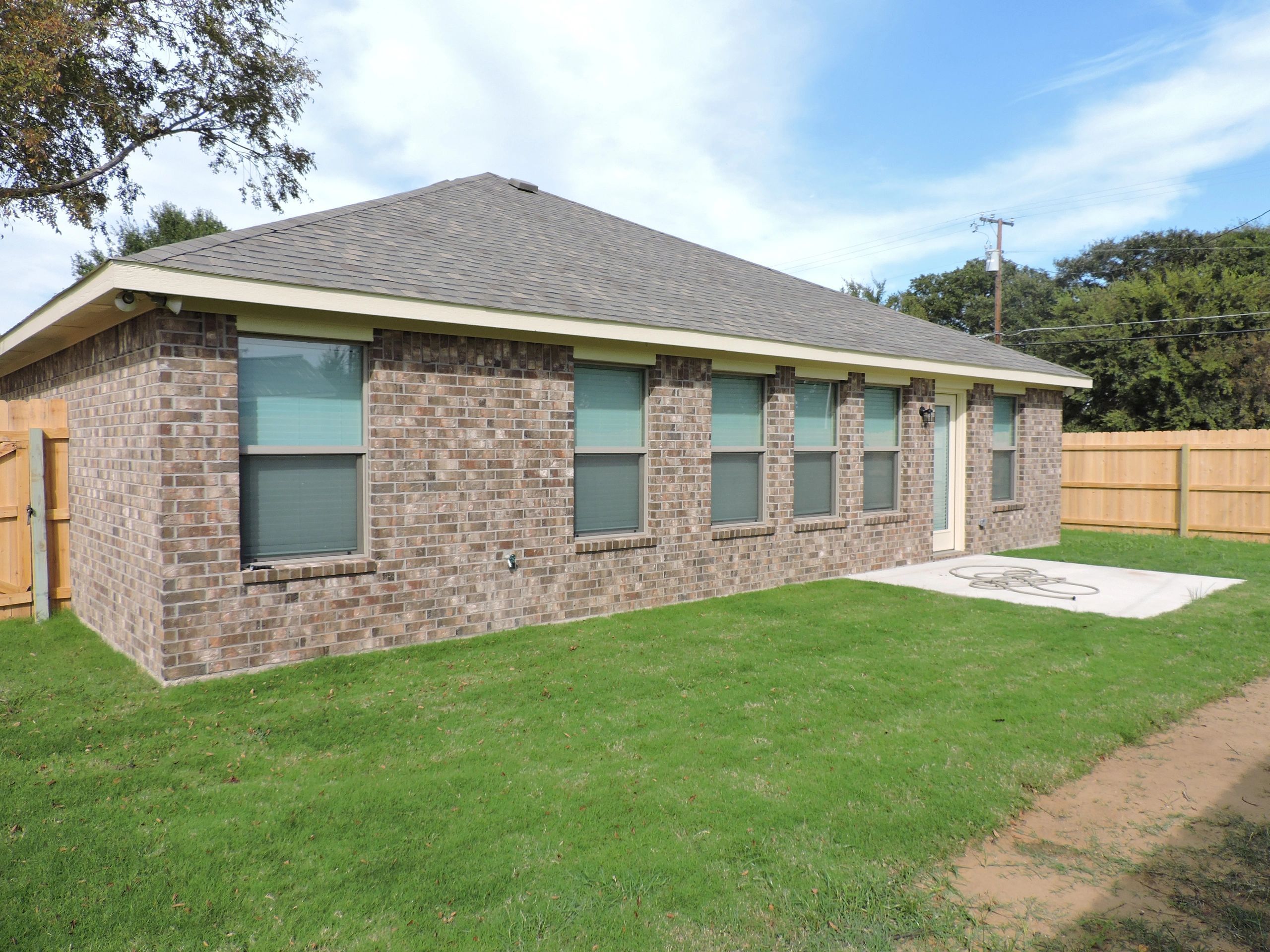 casa en Crest Homes, LLC por Crest Homes, LLC