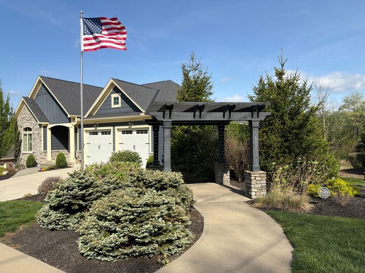 casa en Winding Walks por Cristo Homes