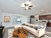 New Homes in Lago Vista por DH Homes en Austin Texas
