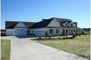 DH Meyers Homes, Inc por DH Meyers Homes, Inc. en Akron Ohio