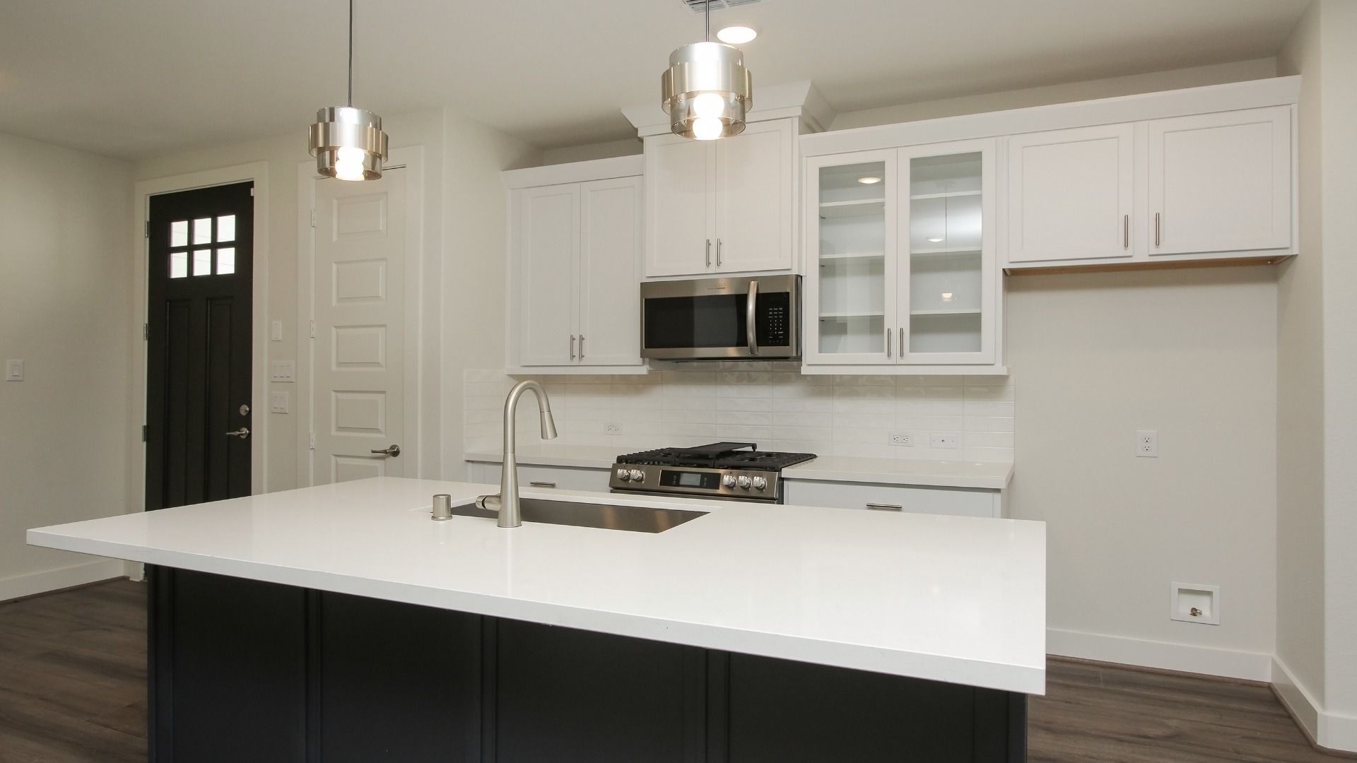 Sleek facade. Designer allure in Independence Heights, Houston.