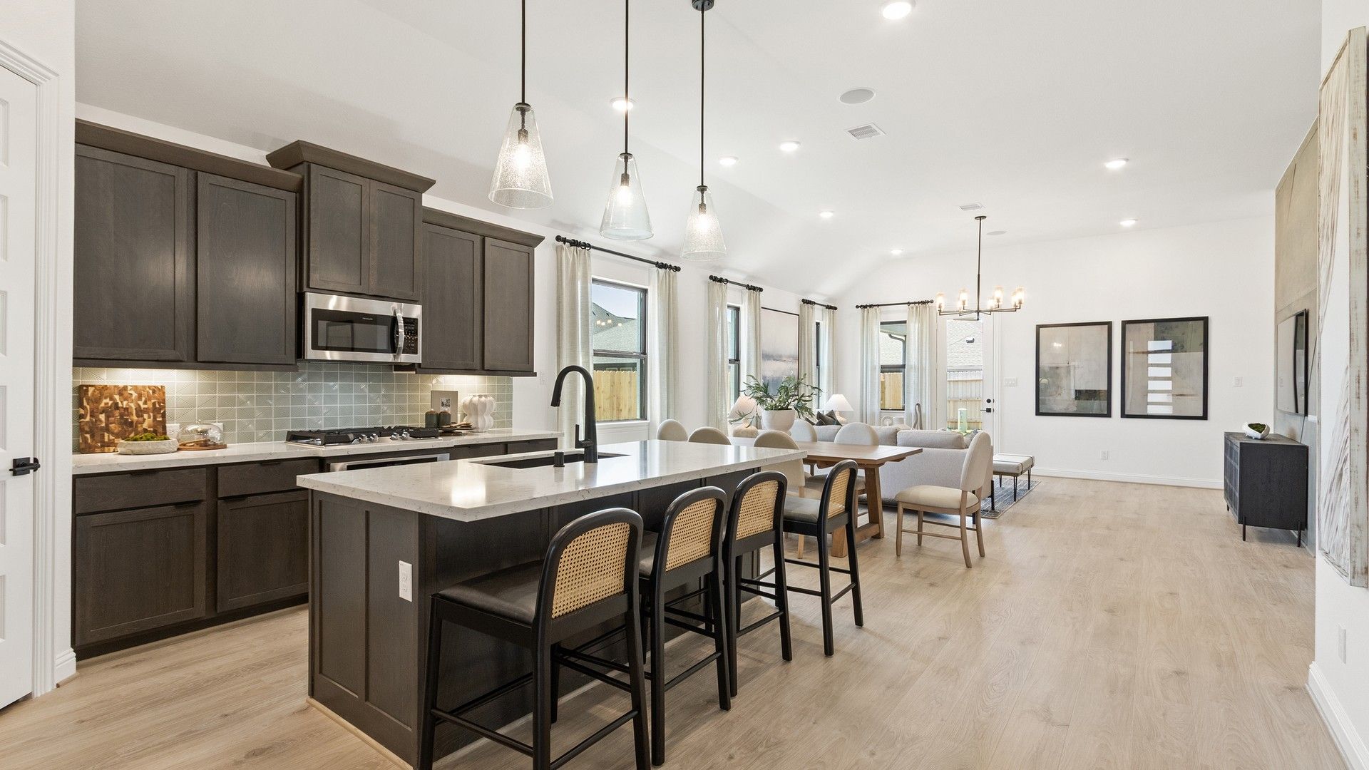 casa en Oakwood Estates por DRB Homes