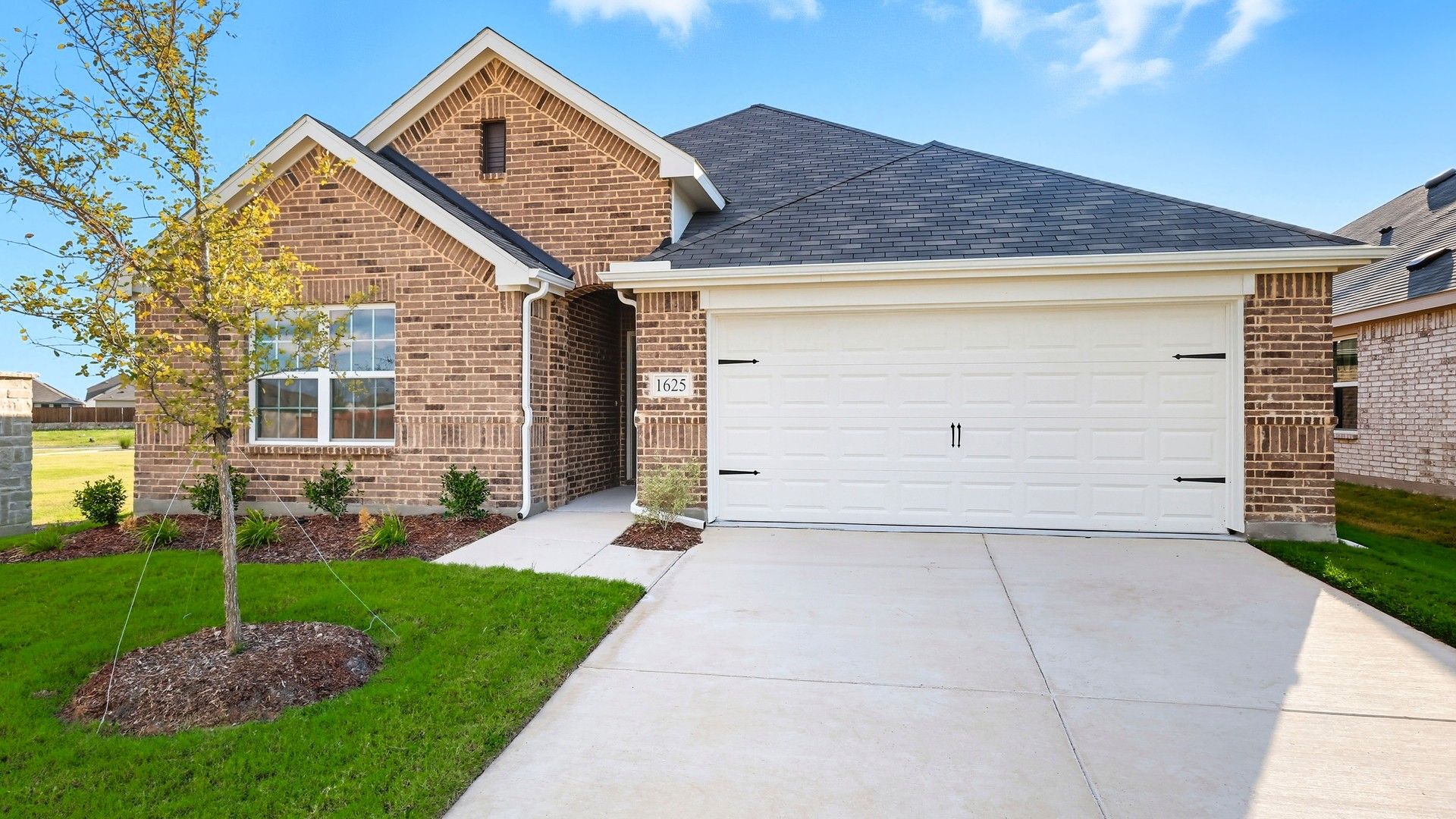 1625 Red Acre Trail (Driskill)
