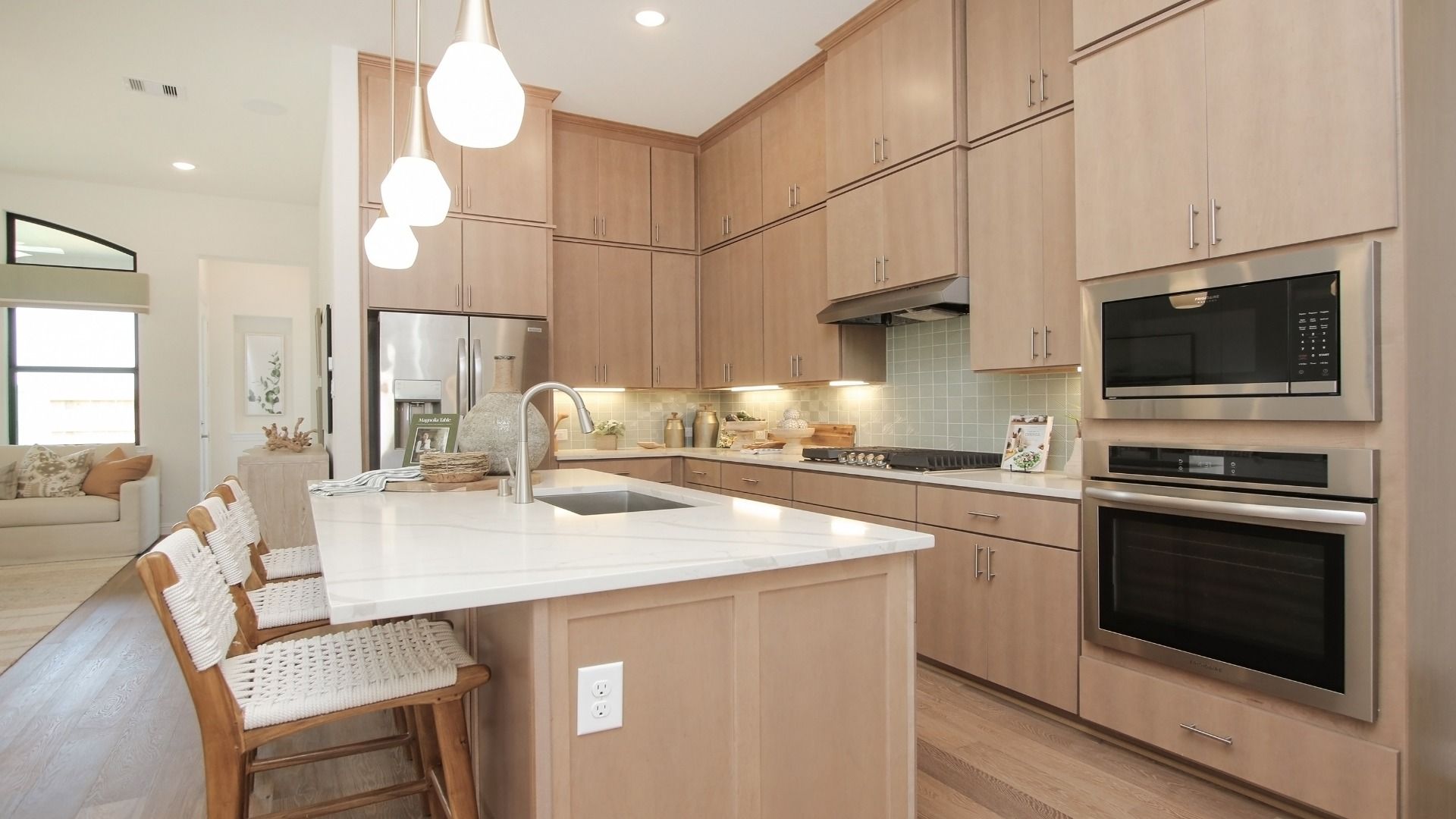 casa en Sunterra por DRB Homes