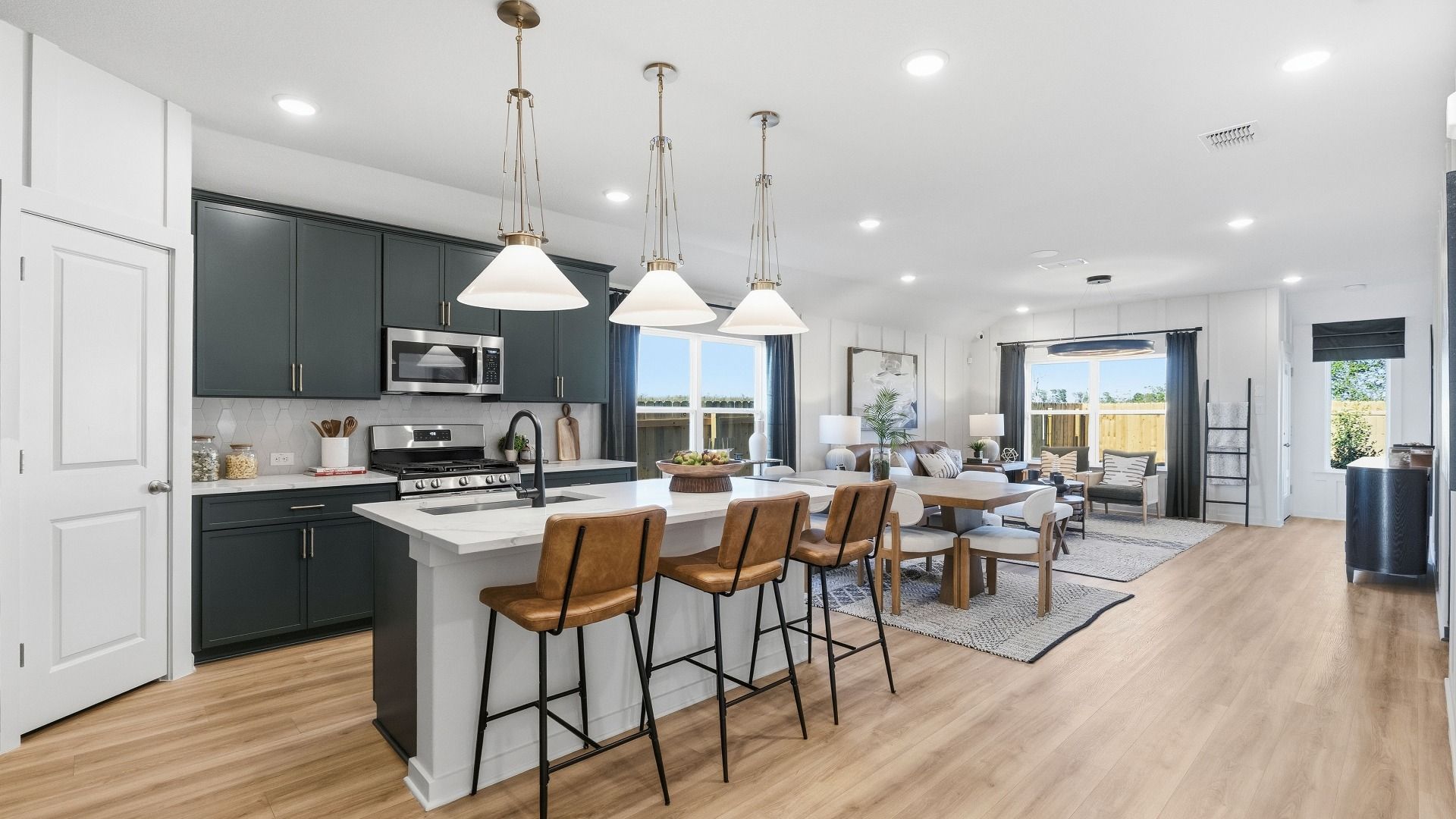 casa en Sky Ridge por DRB Homes