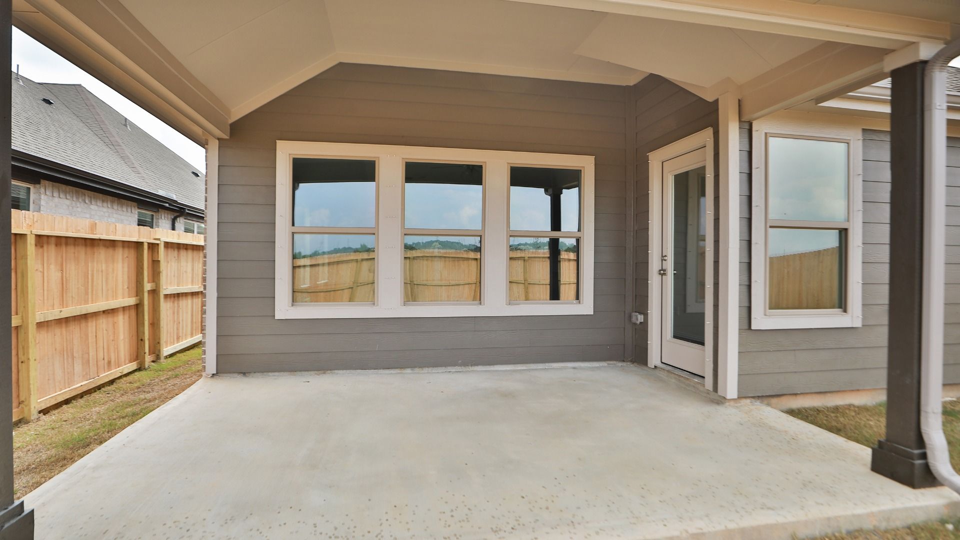 3806 Sunrise Lane (Mahogany)