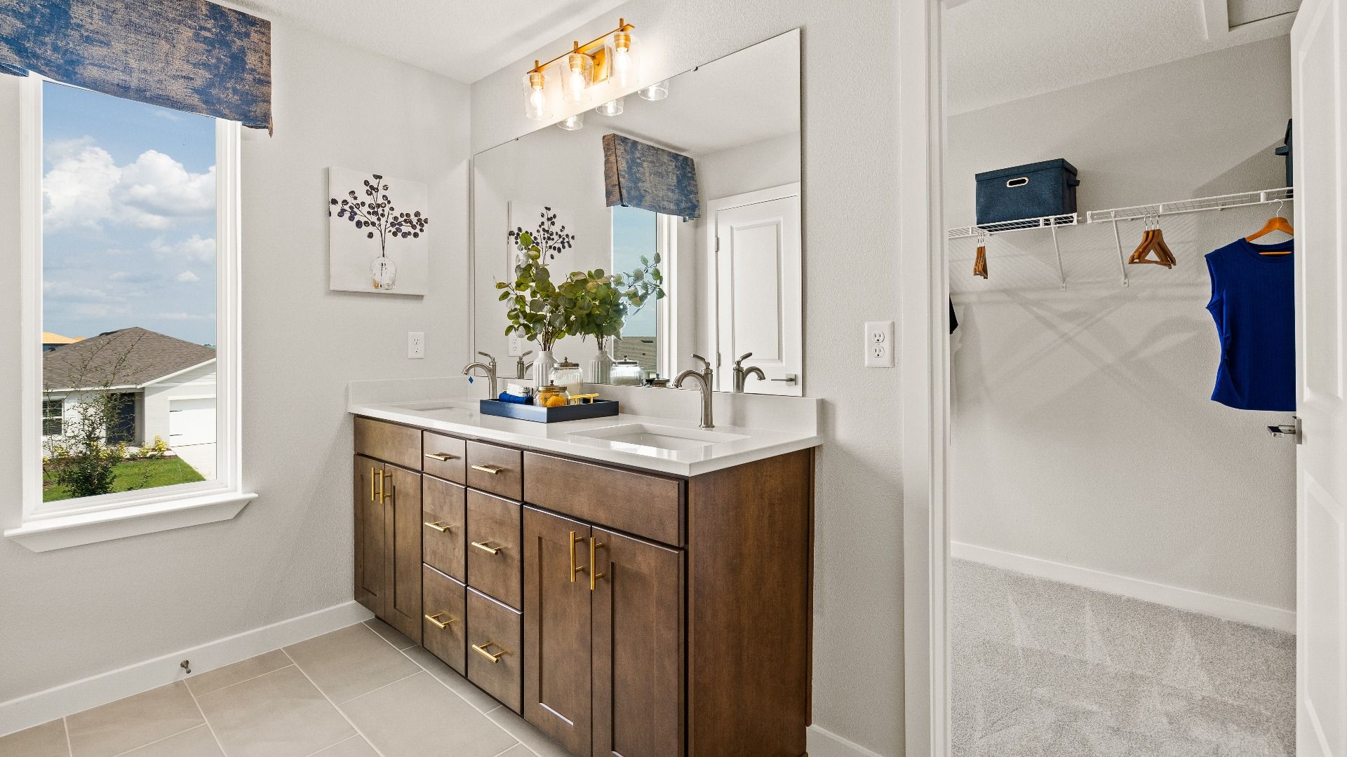 Primary Suite en suite Bathroom in the Model Highbourne by DRB Homes in Hamilton Bluff located in Haines City, FL.