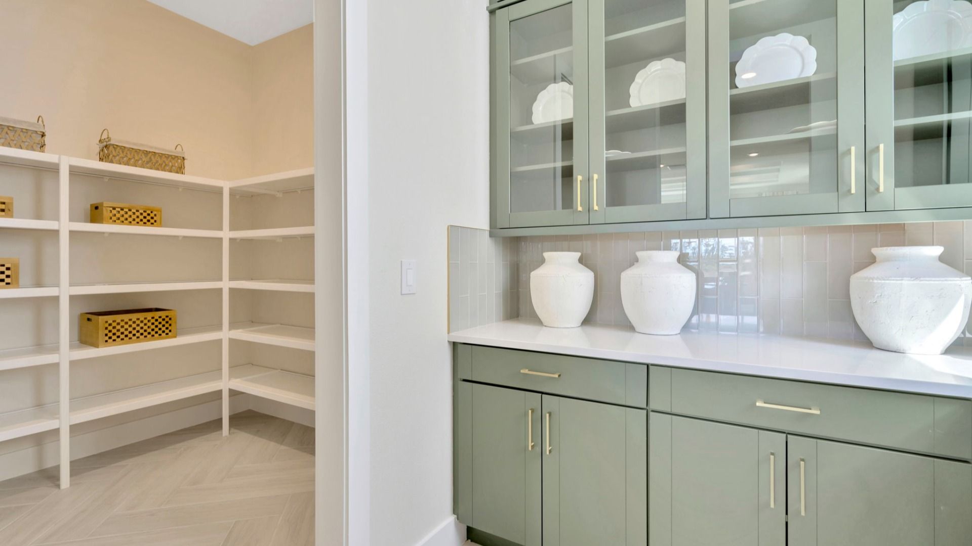 The Butler's Pantry of another Grand Sabal Model which is available at Serengeti.