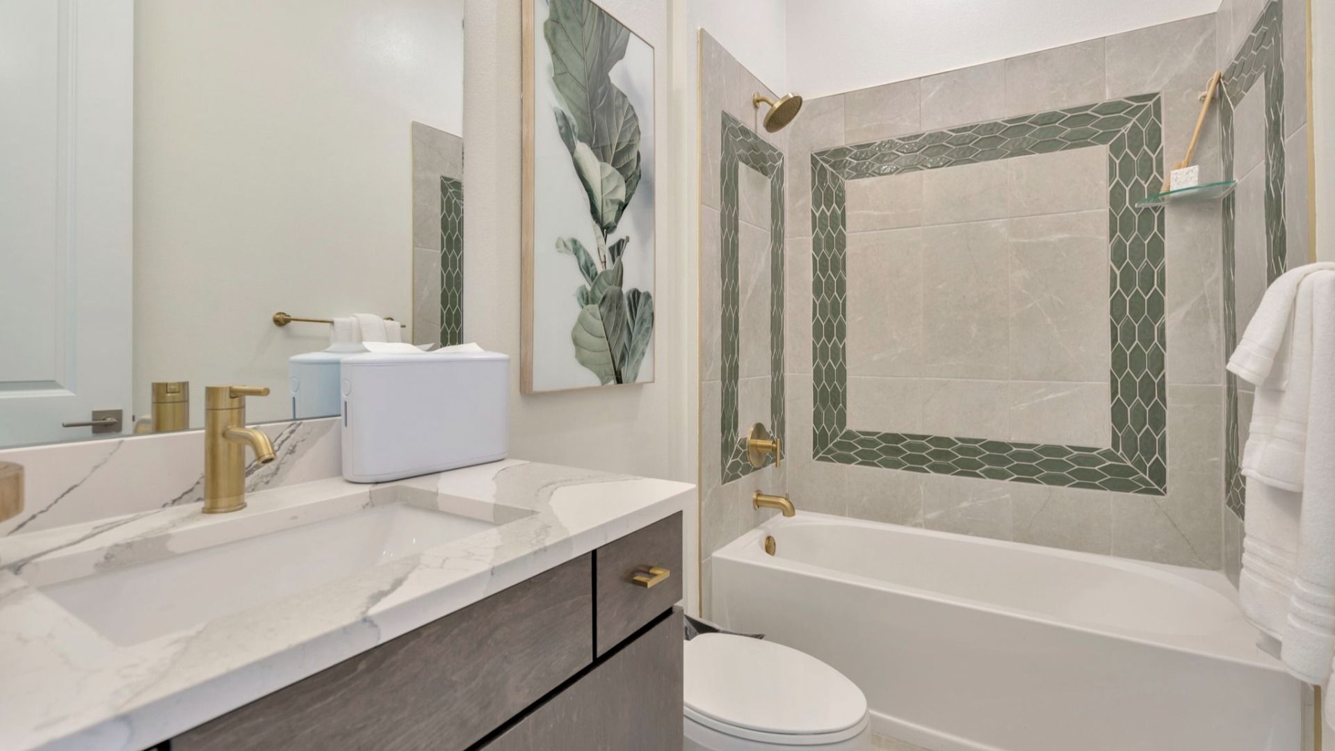 The Second Bathroom of another Grand Sabal Model which is available at Serengeti.