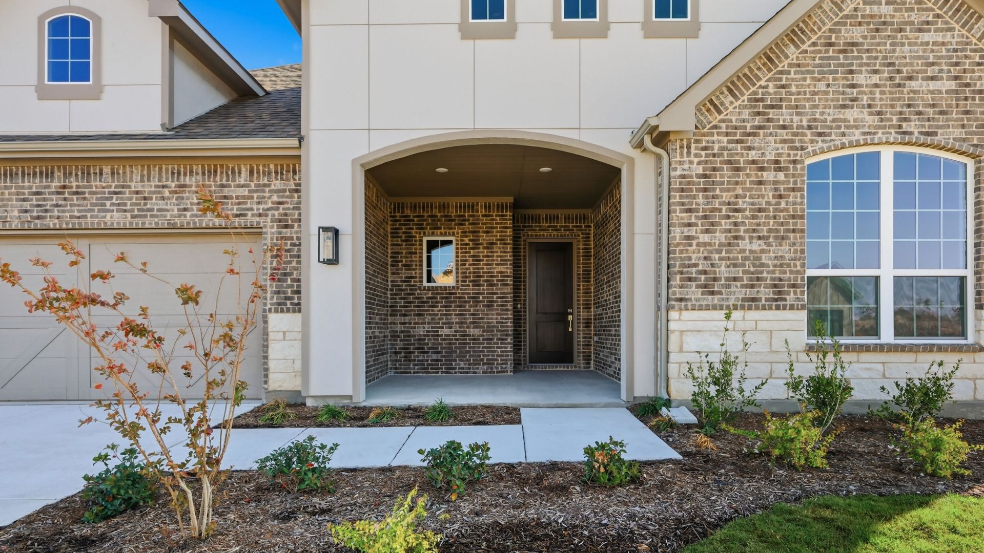 461 Shadowfax Drive (Yale)