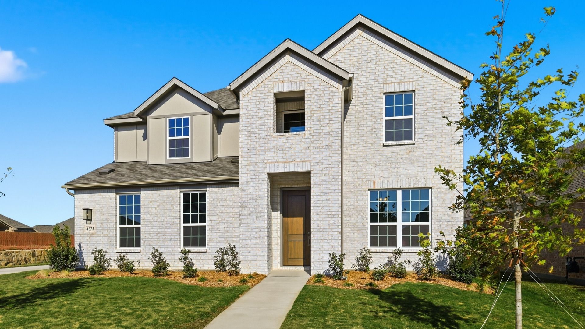 4373 Addison Street (Rosewood)