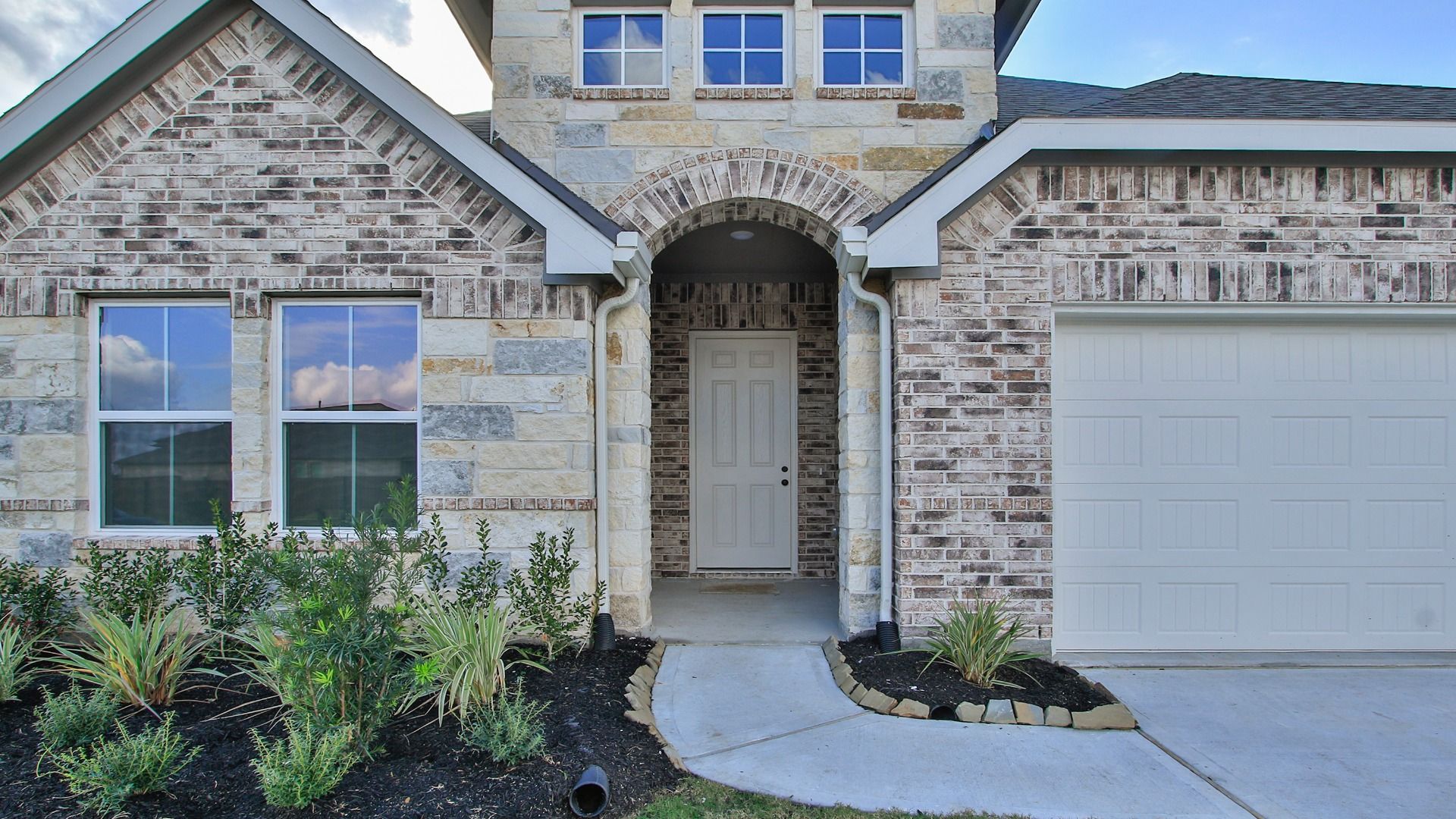 530 Stream Bend Way (Juniper)