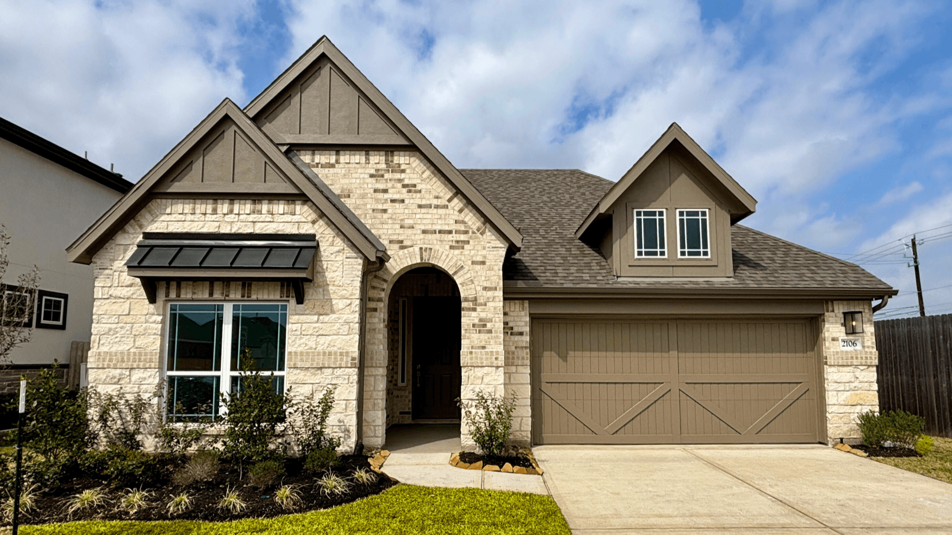 2106 Villa Flora Lane (Oleander)