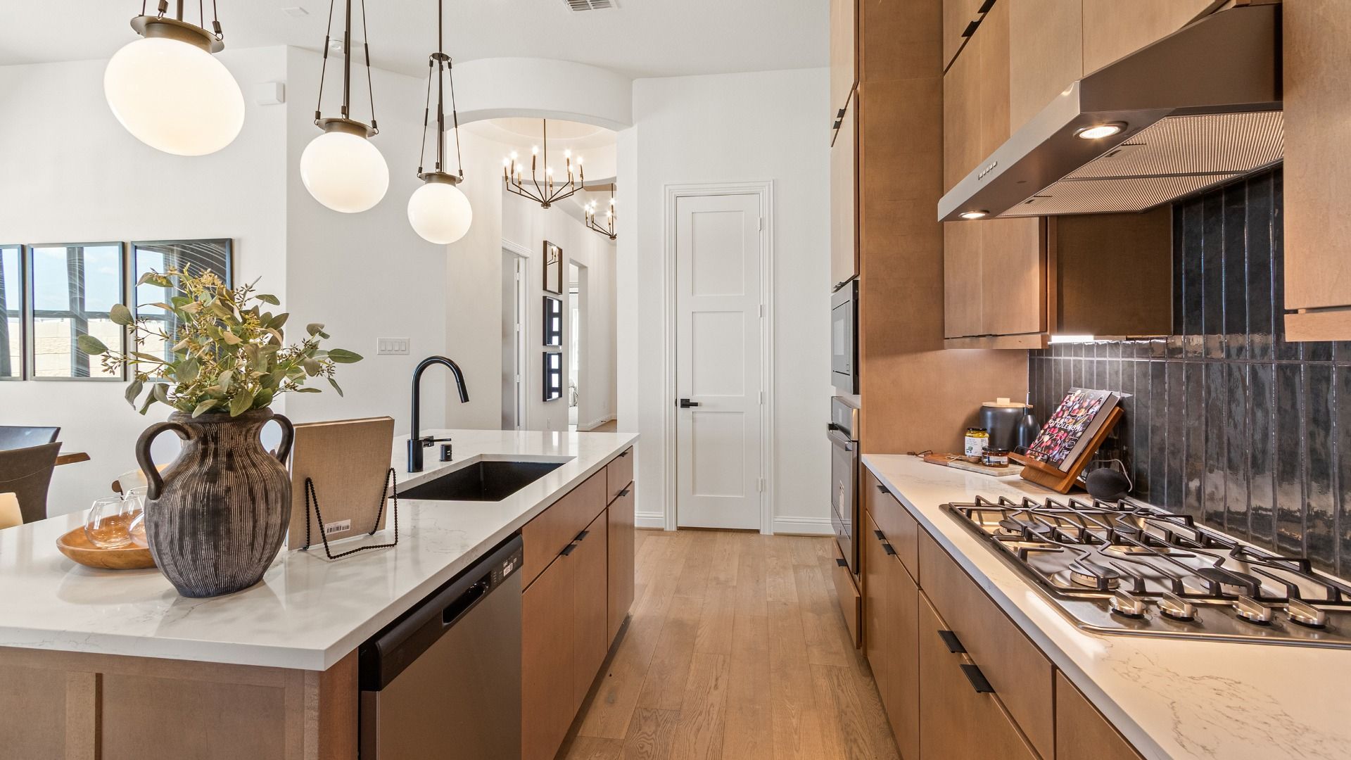 casa en River Ranch por DRB Homes