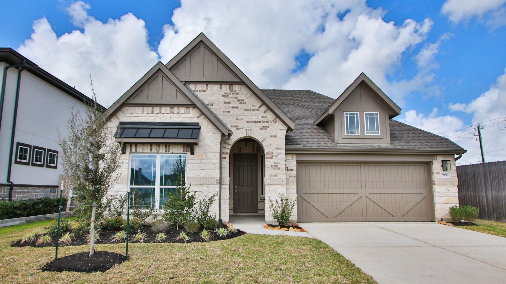 2106 Villa Flora Lane (Oleander)