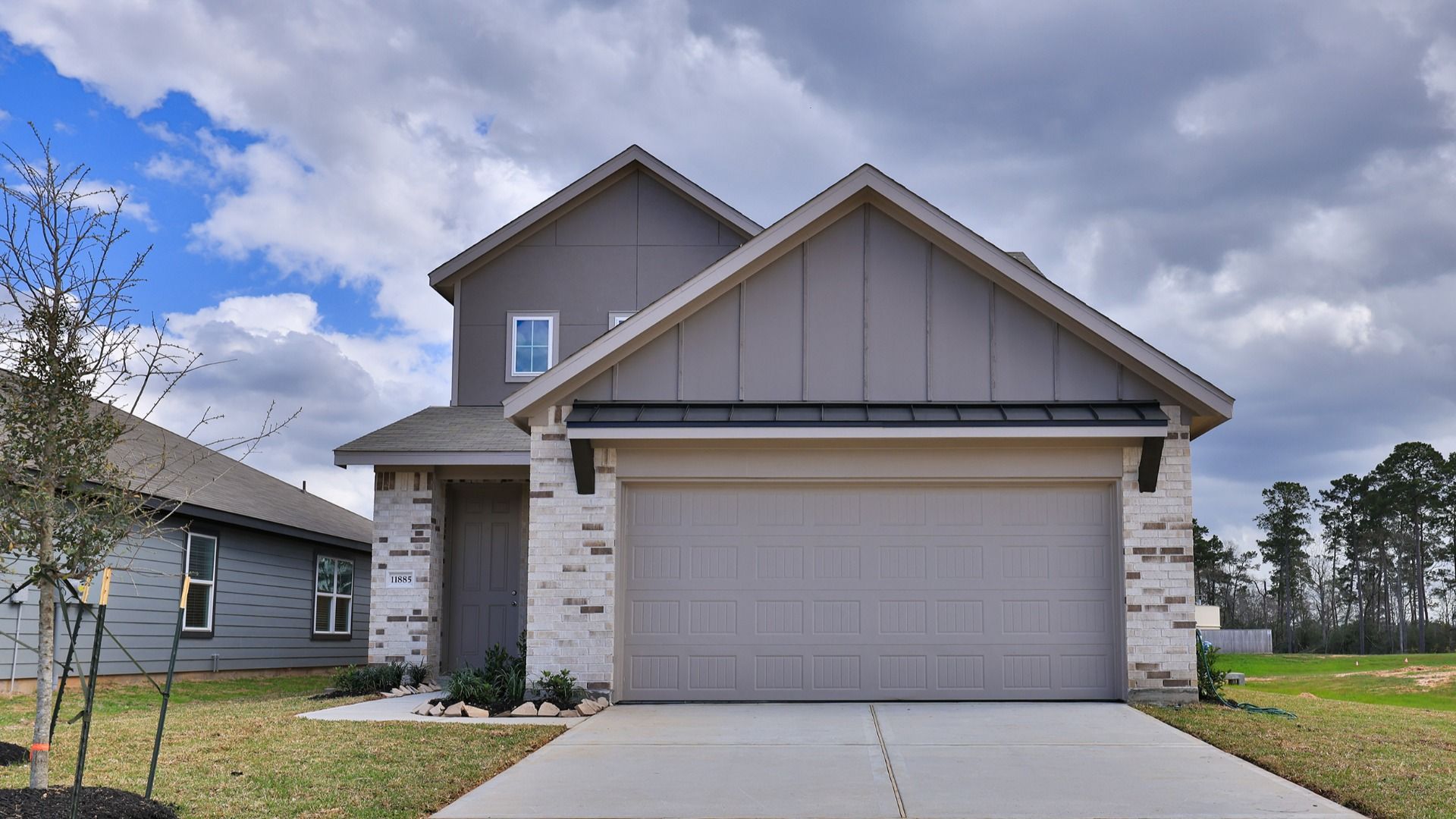 11885 Stratosphere Street (Latitude)