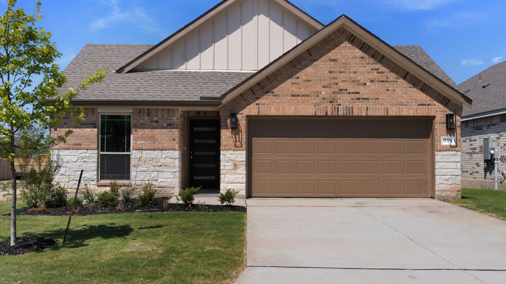 Exterior of 939 Creek Bed Drive