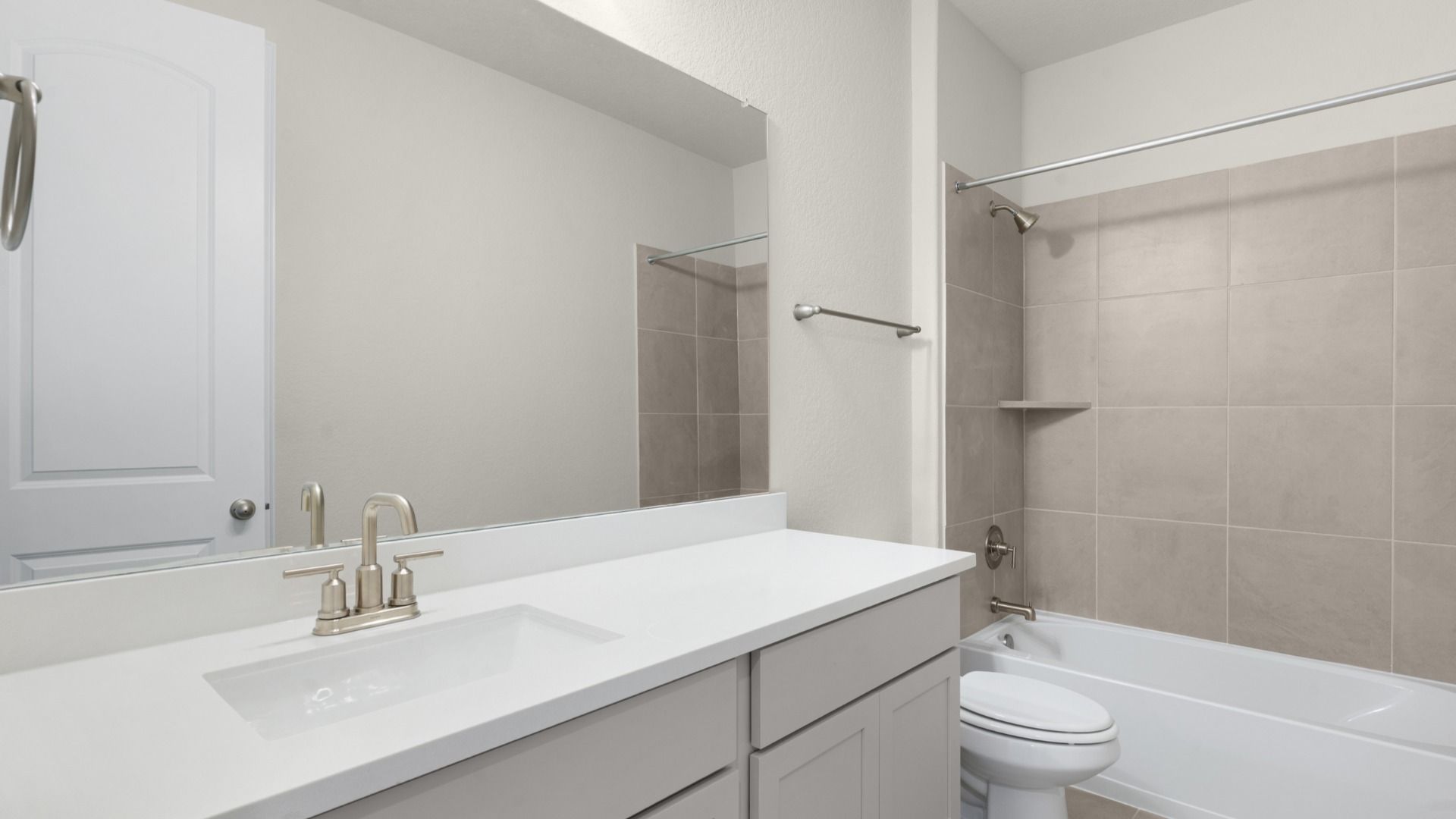 Secondary Bath with Single Vanity