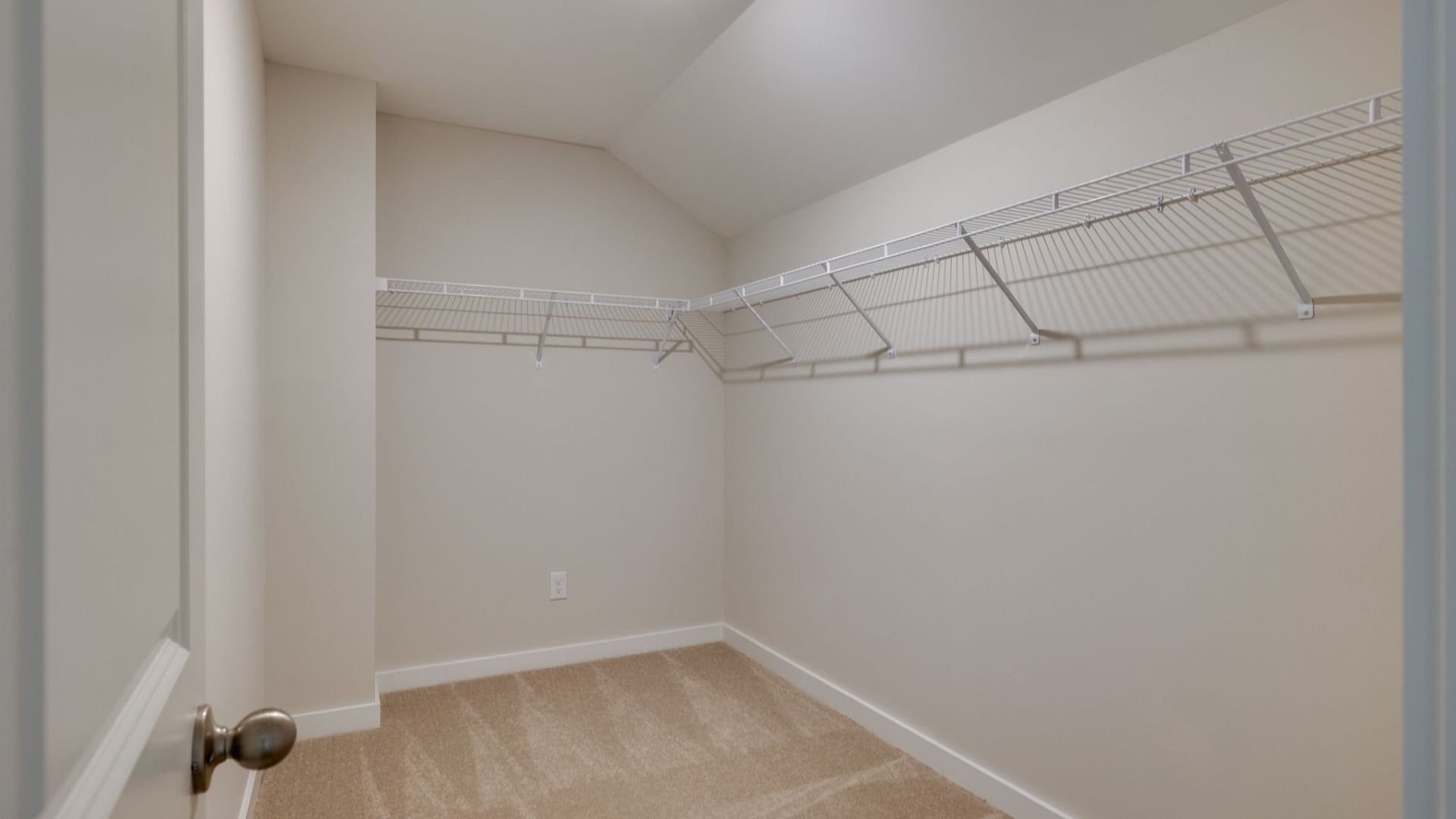 Storage area with shelving