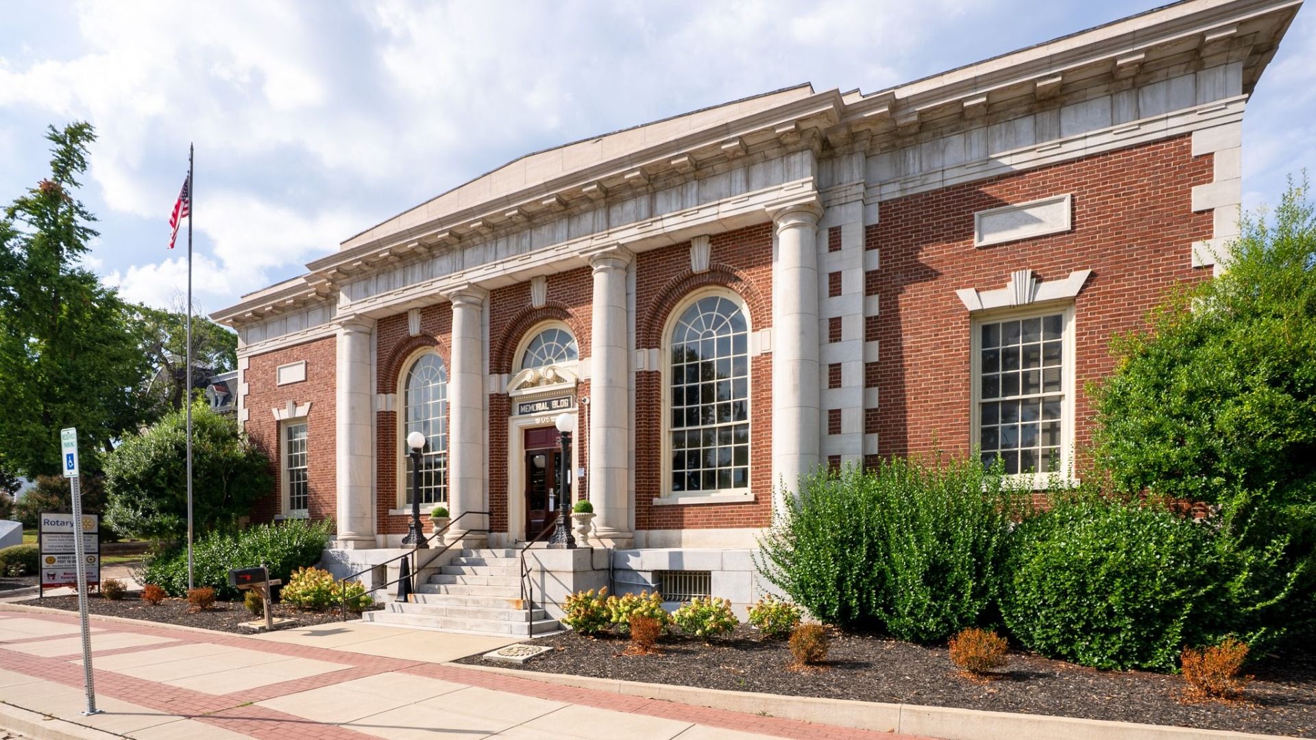 Local Highlights of the nearby Downtown Columbia