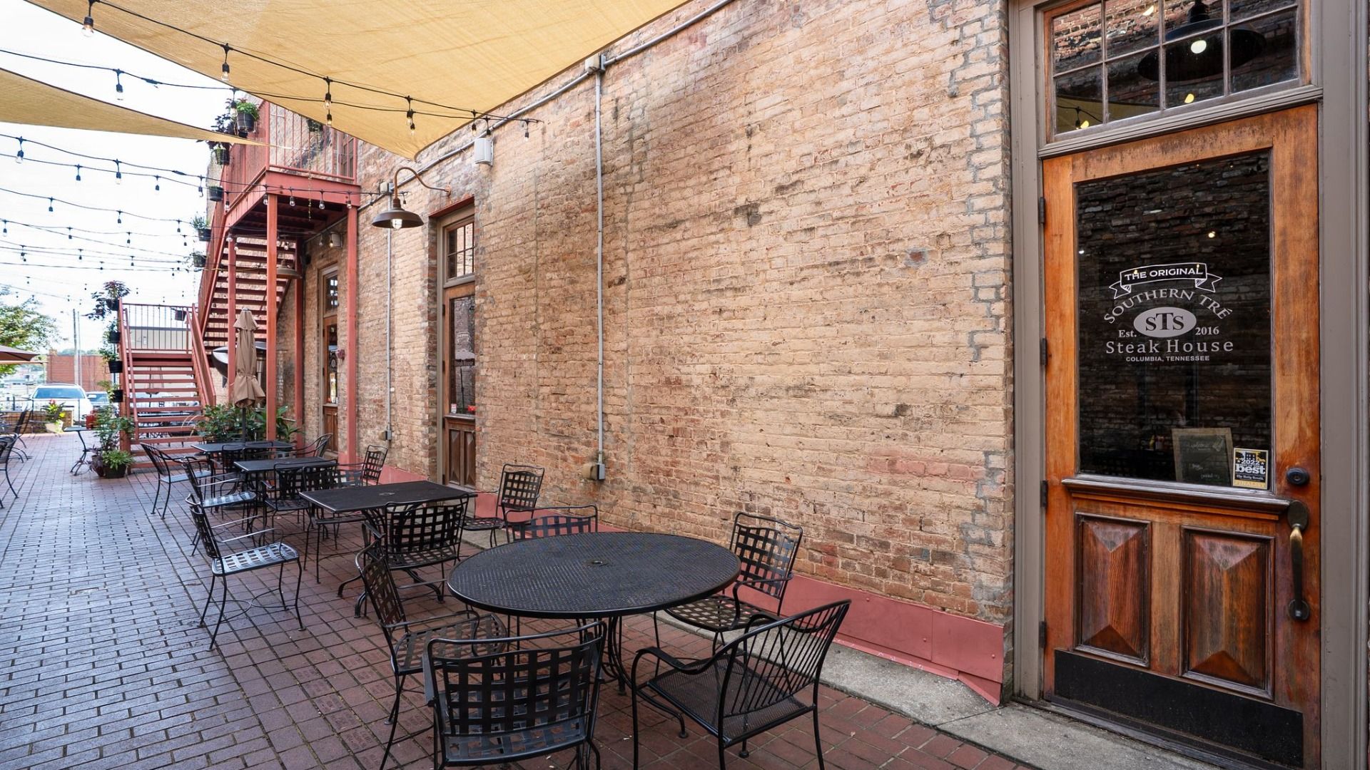 Southern Tre Steakhouse in downtown Columbia, TN
