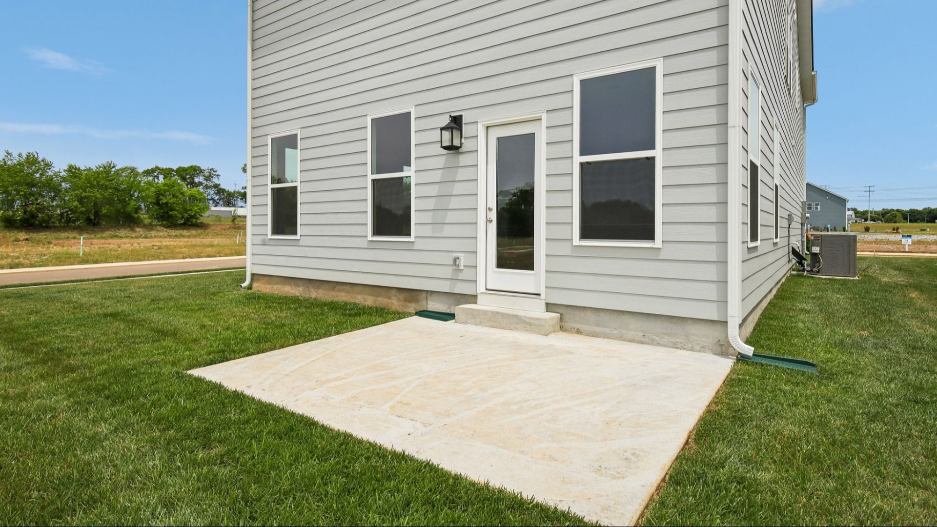 Concrete back patio