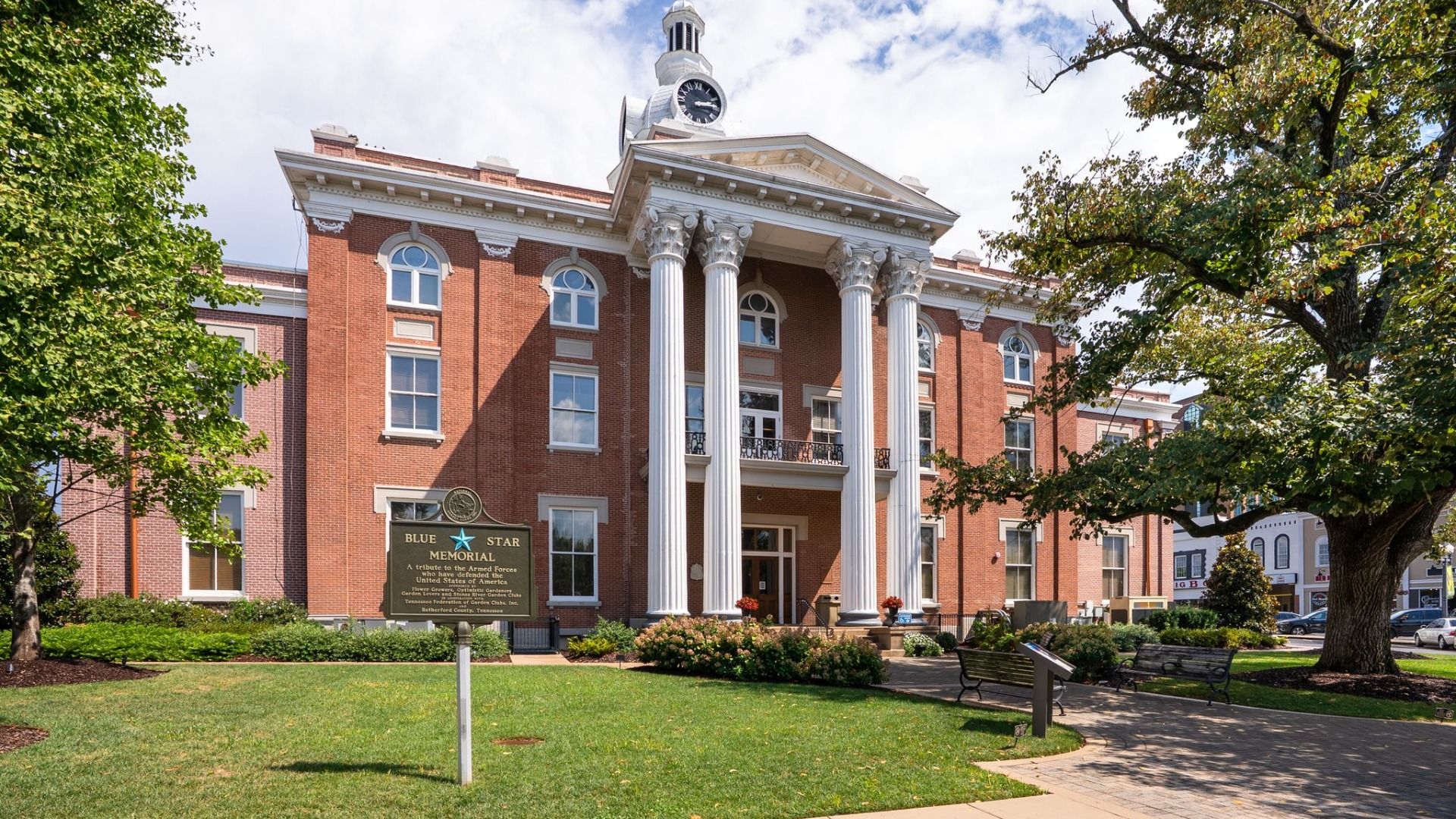 Downtown Murfreesboro courthouse