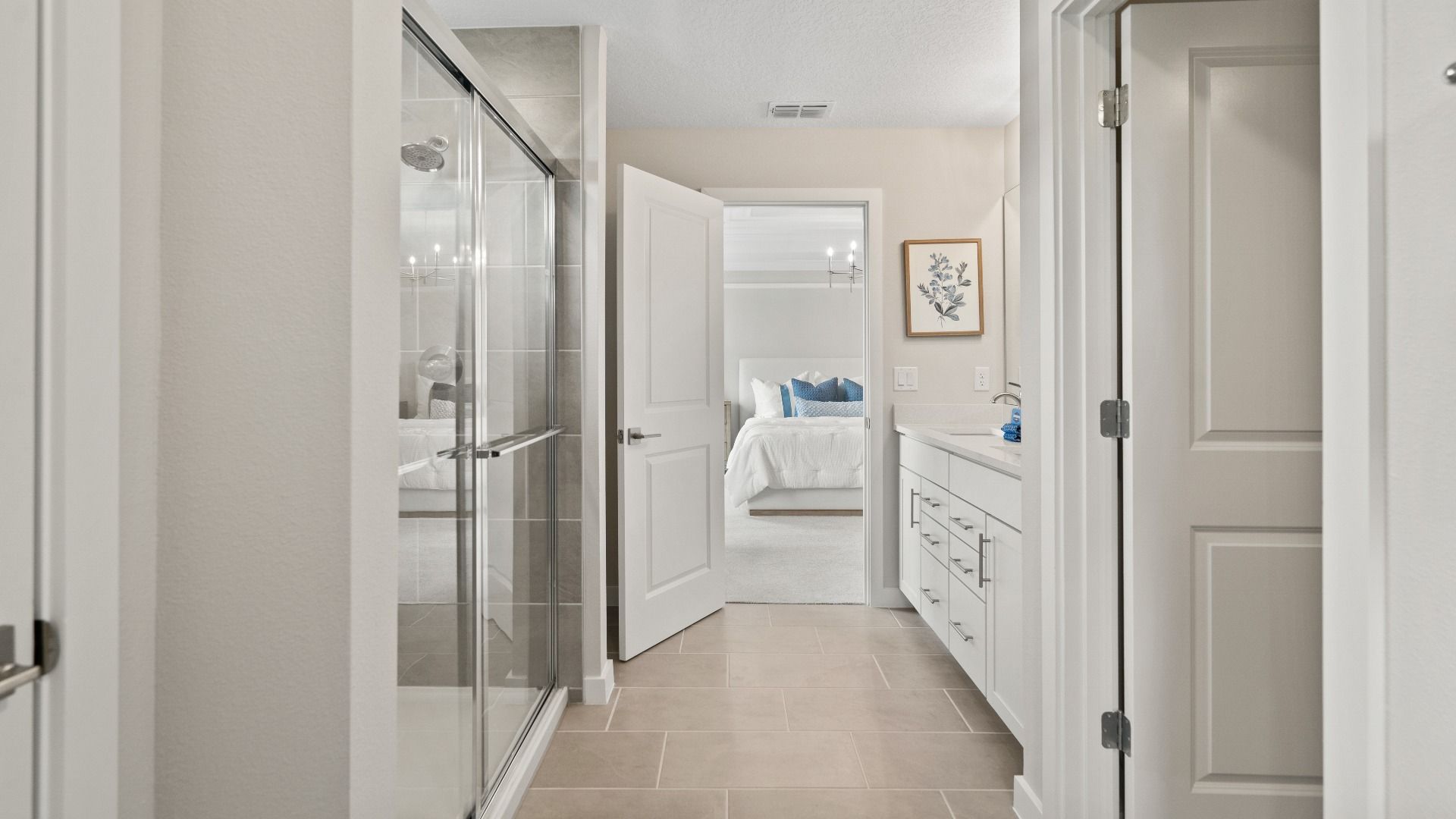 Primary En Suite Bath in Ponte Vedra New Home Plan in Hamilton Bluff in Haines City, FL by DRB Homes