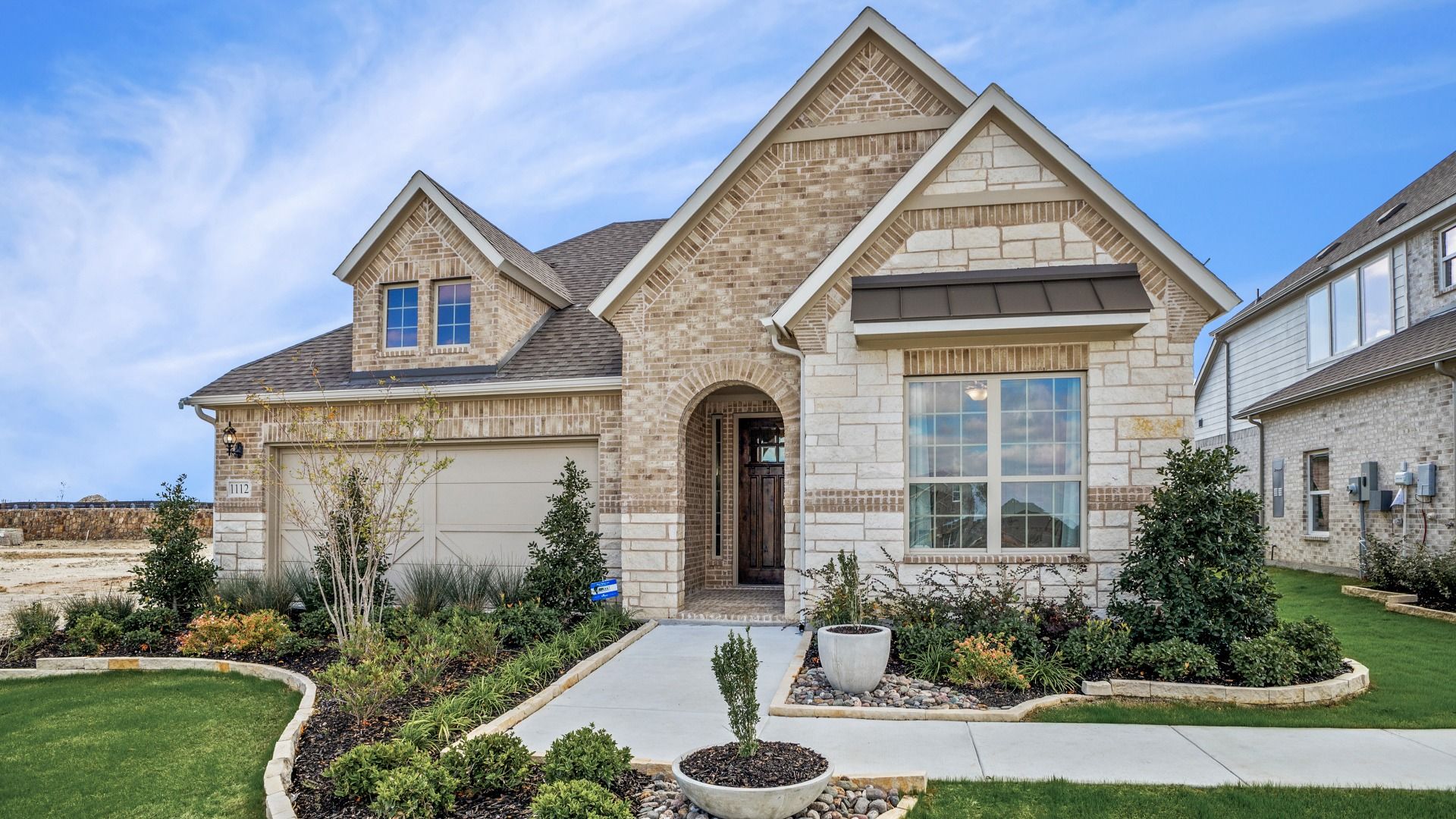 1112 Sunbeam Cove